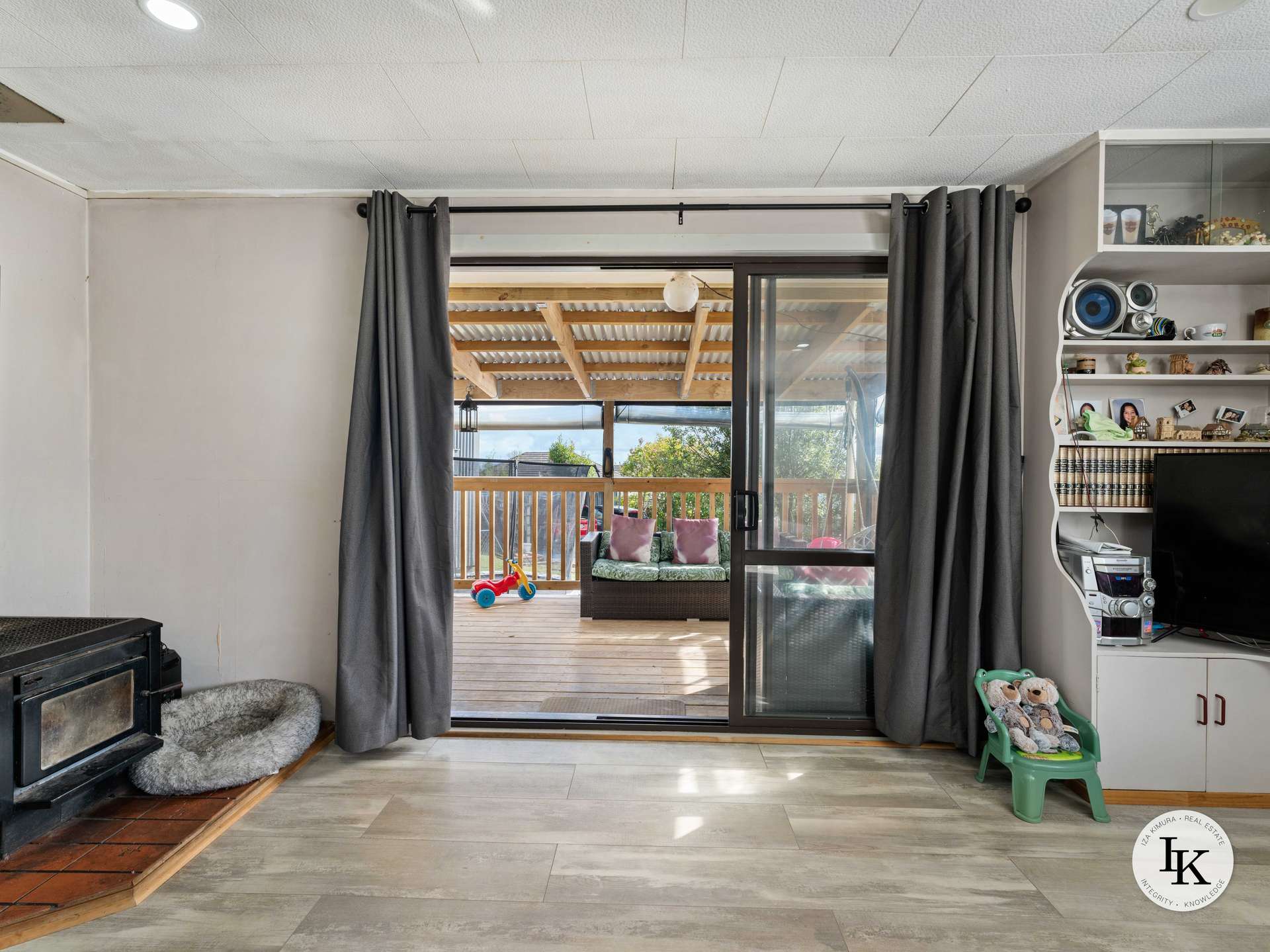 151 Boundary Road photo 4