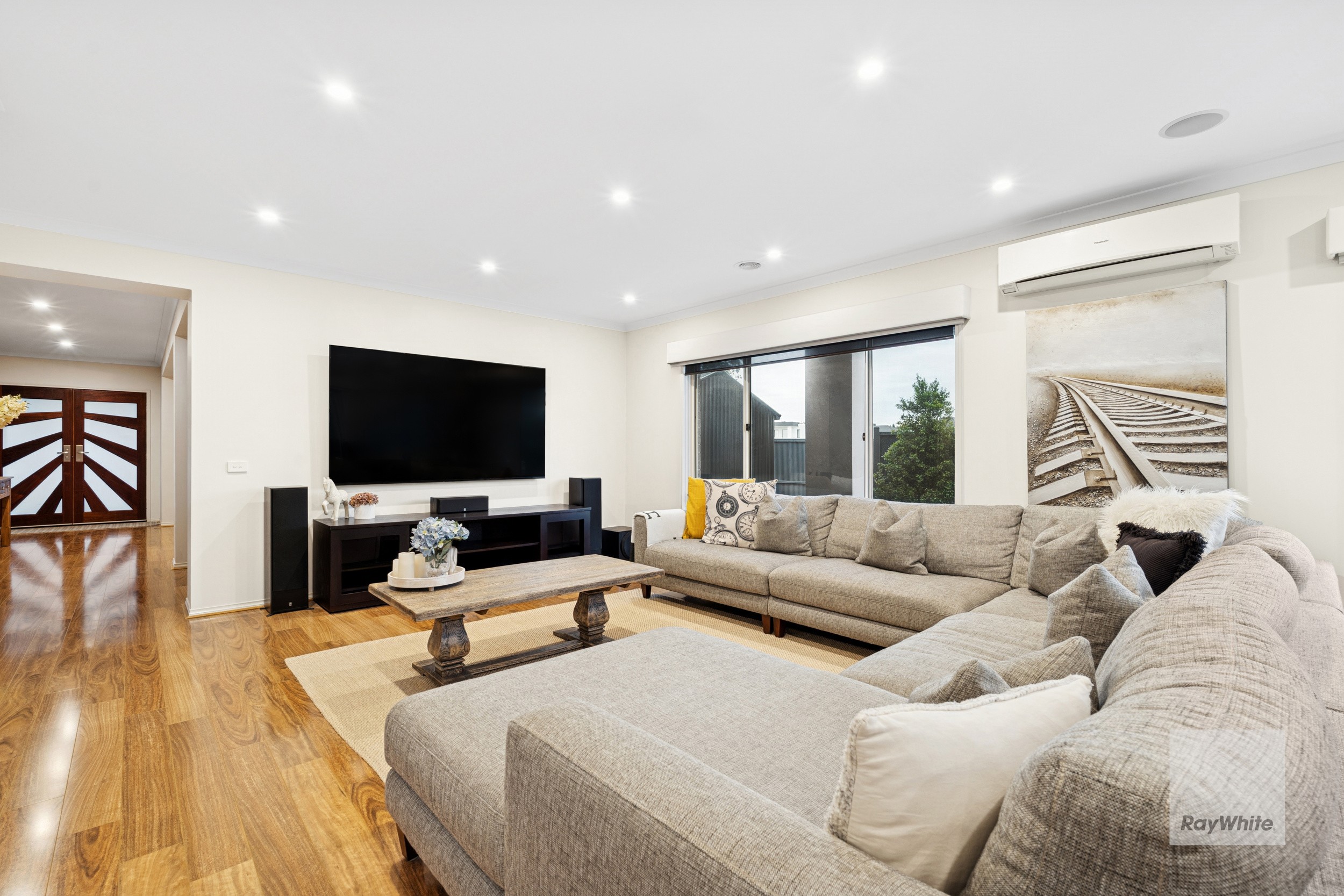 30 Carisbrook Street, Caroline Springs, VIC 3023