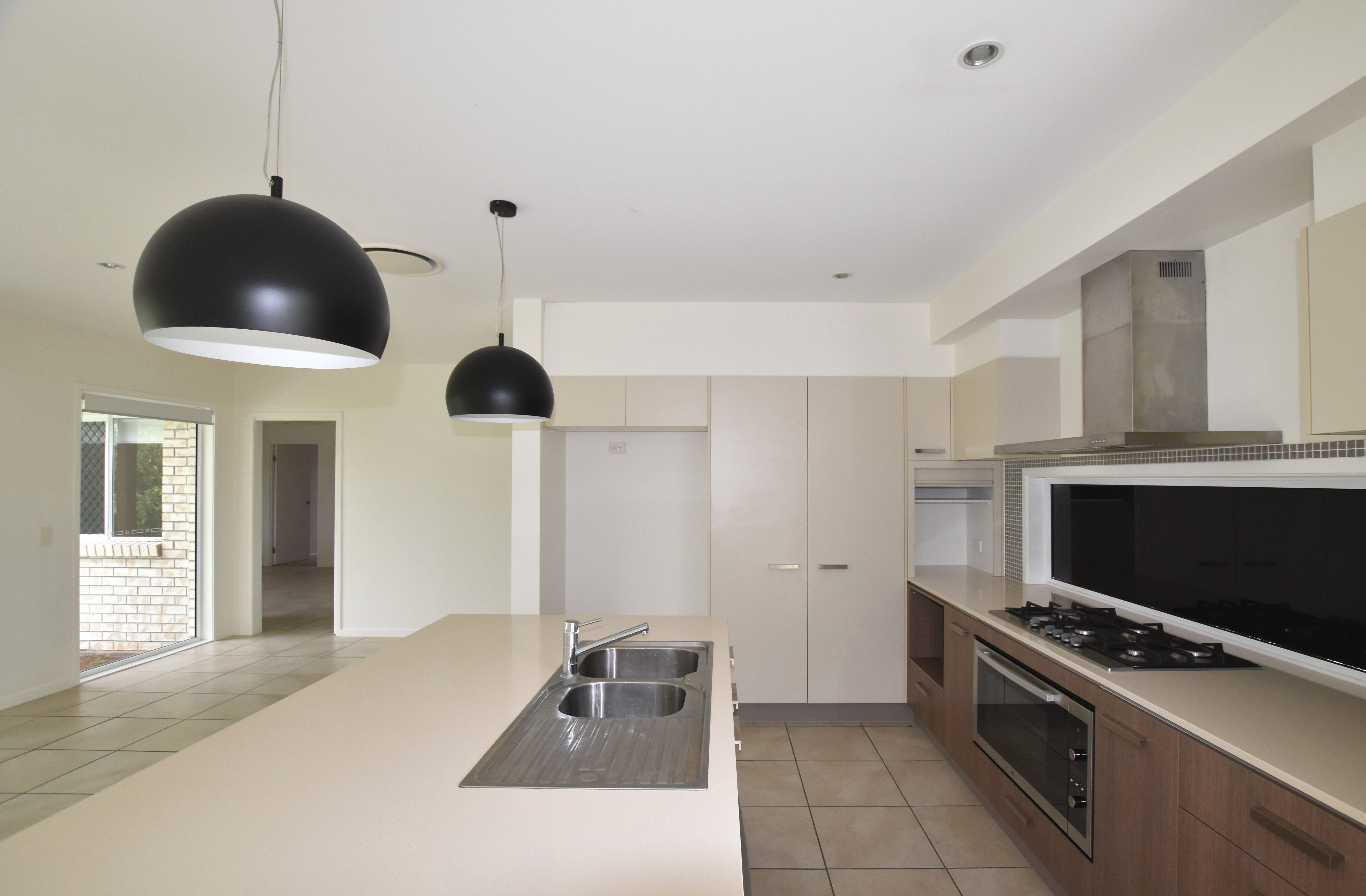 14 Brindabella Parade, New Auckland, QLD 4680