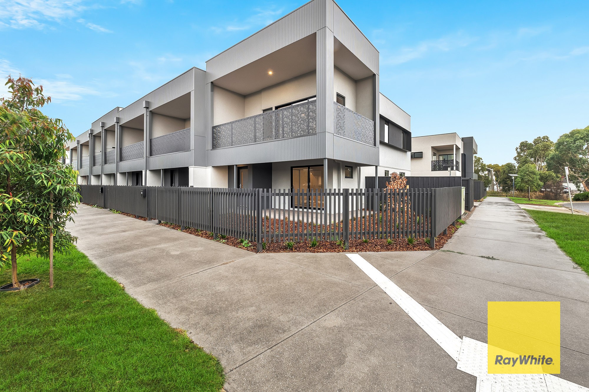 33 Winterberry Road, Point Cook, VIC 3030