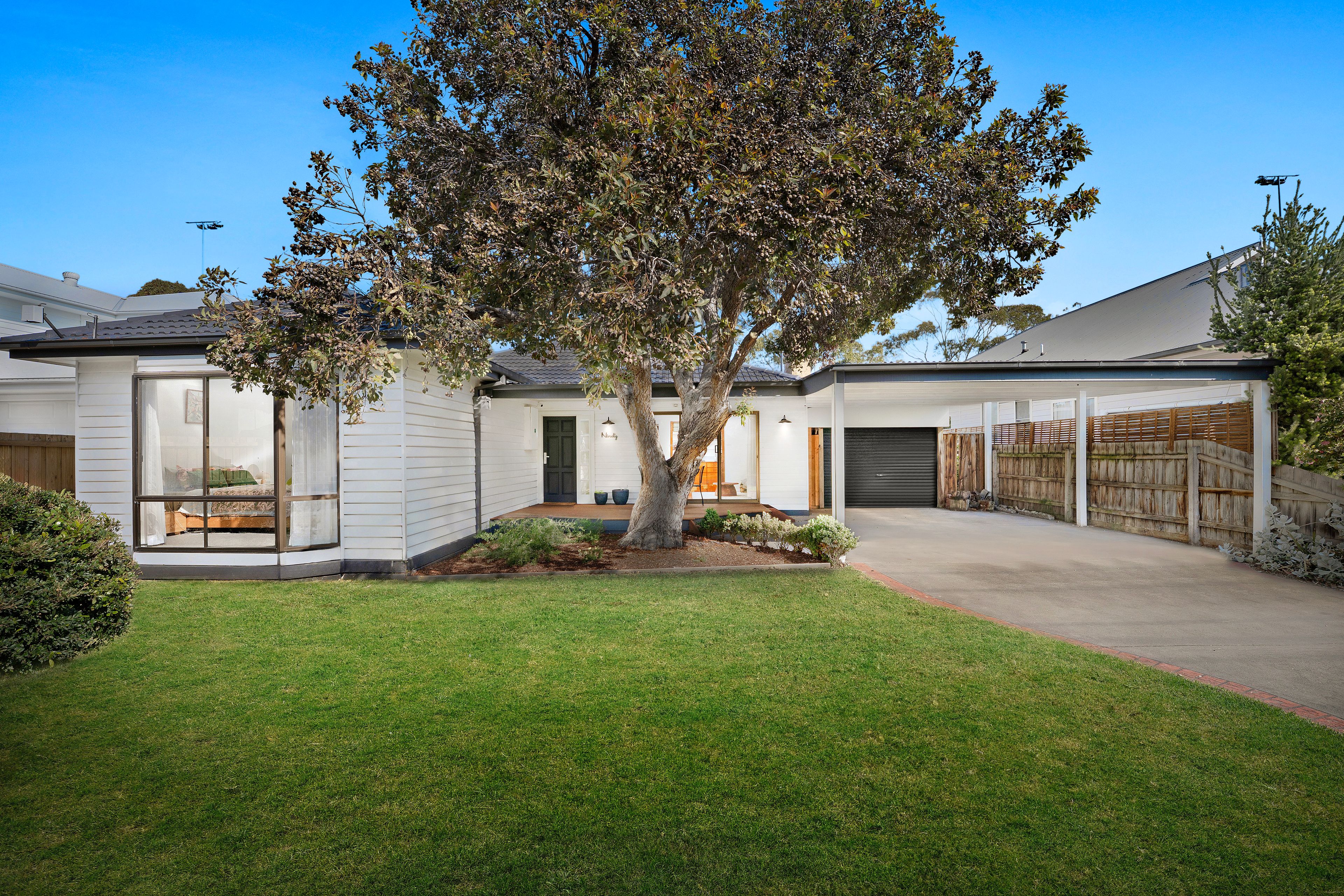 90 Bondi Road , Bonbeach VIC 3196