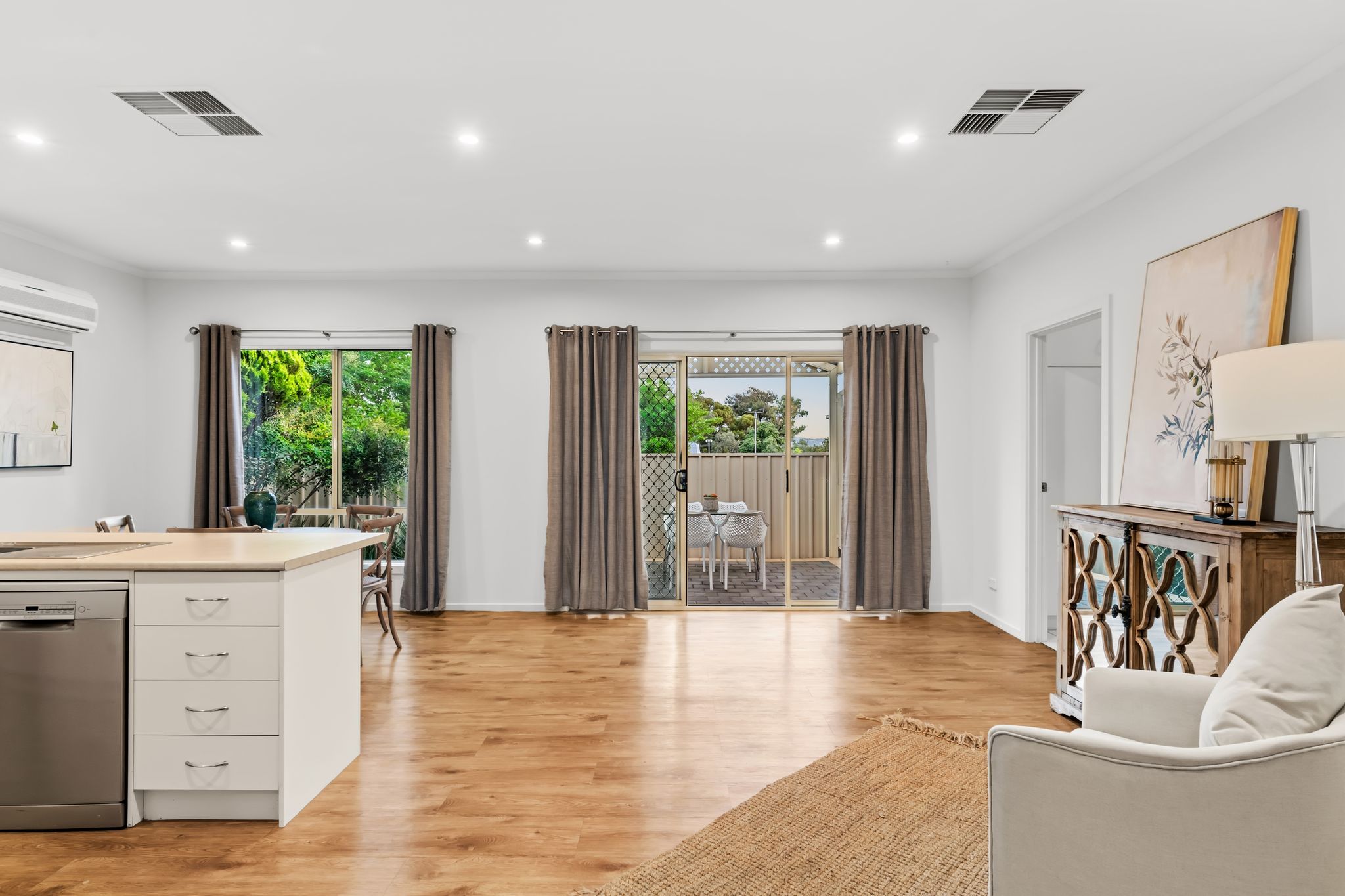 12/13-17 Avoca Street — photo 7 of 16
