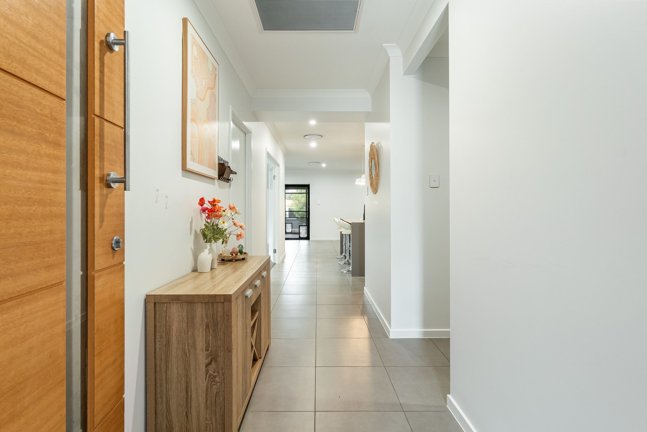 5 Kintyre Close — photo 13 of 21