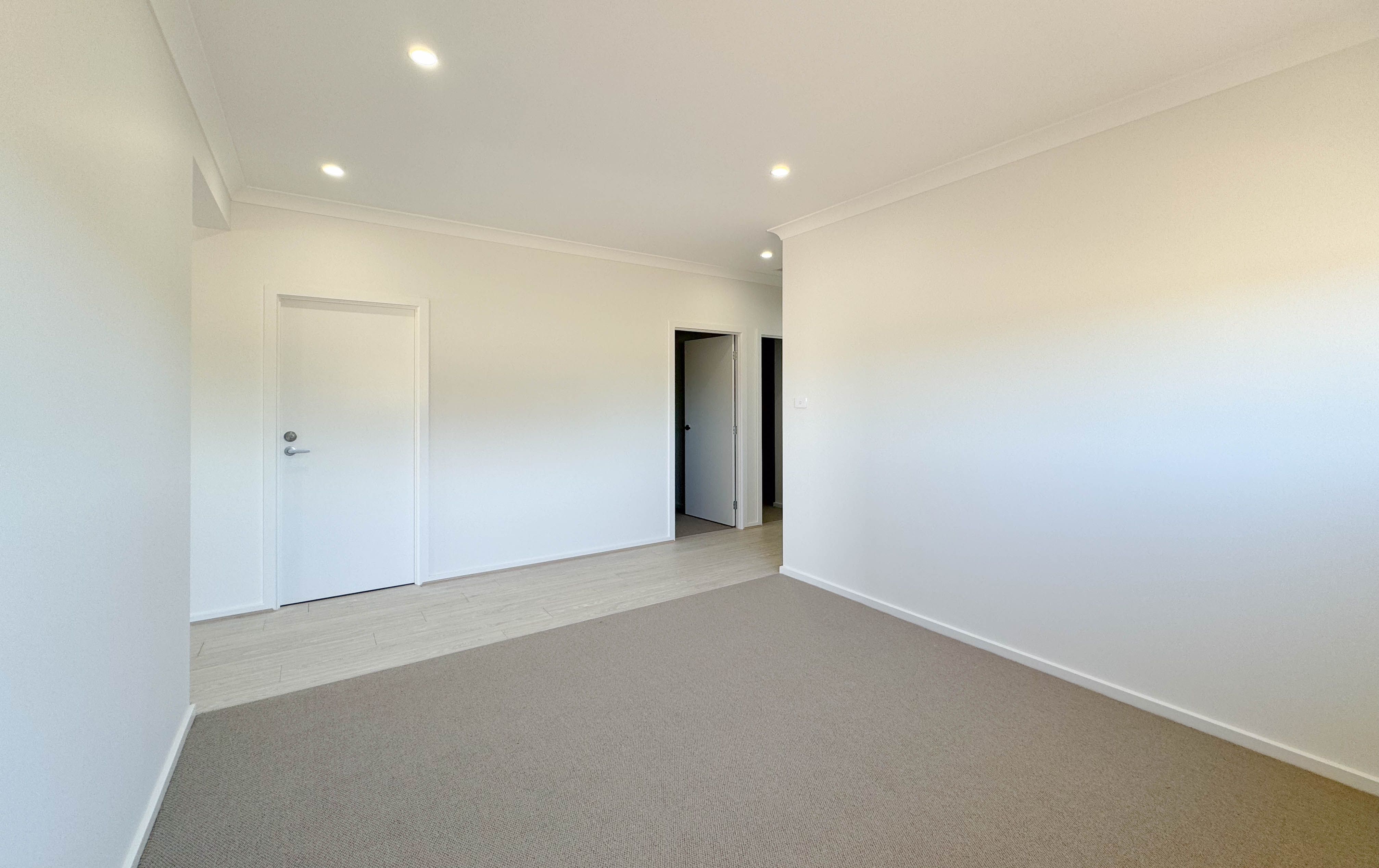 19 Rosewood Avenue — photo 6 of 12