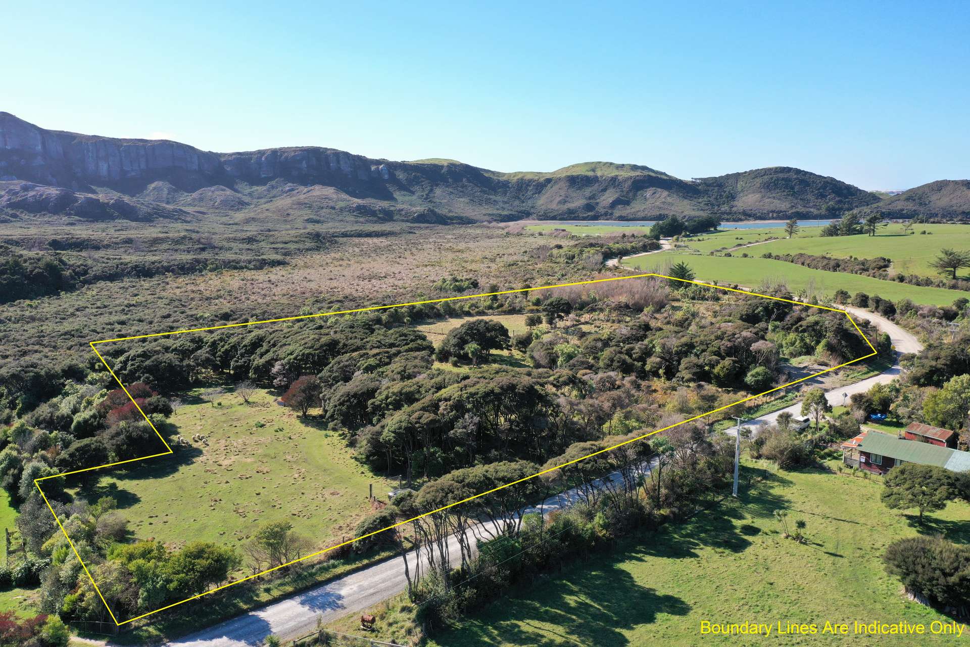 172 Wharariki Road photo 0