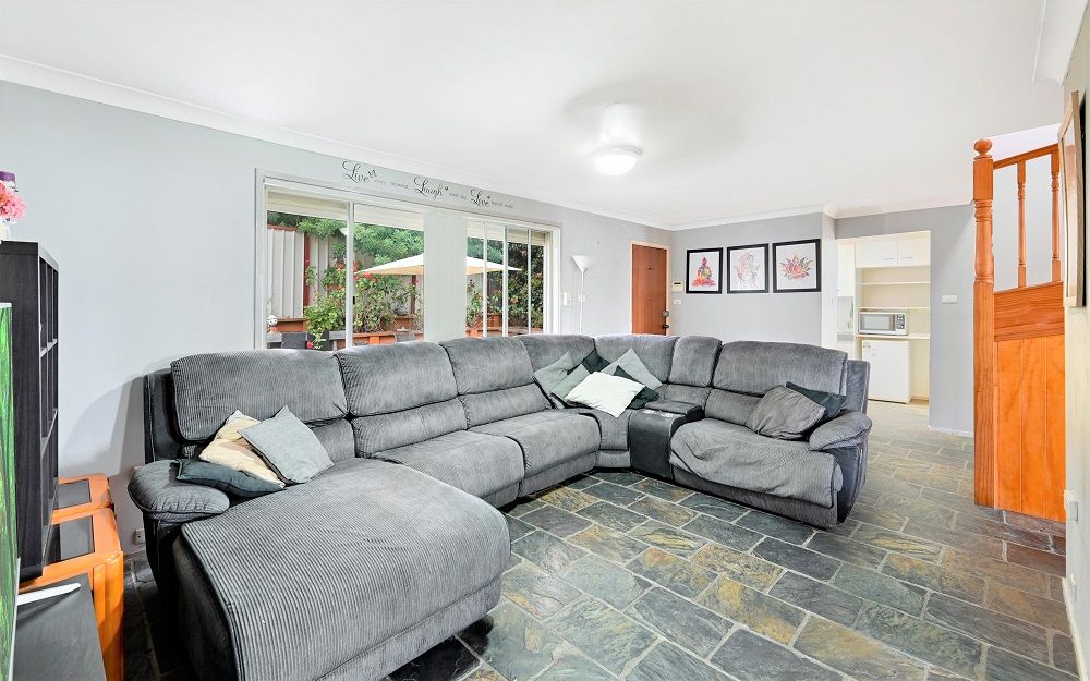 11 Coppabella Crescent, Bradbury, NSW 2560