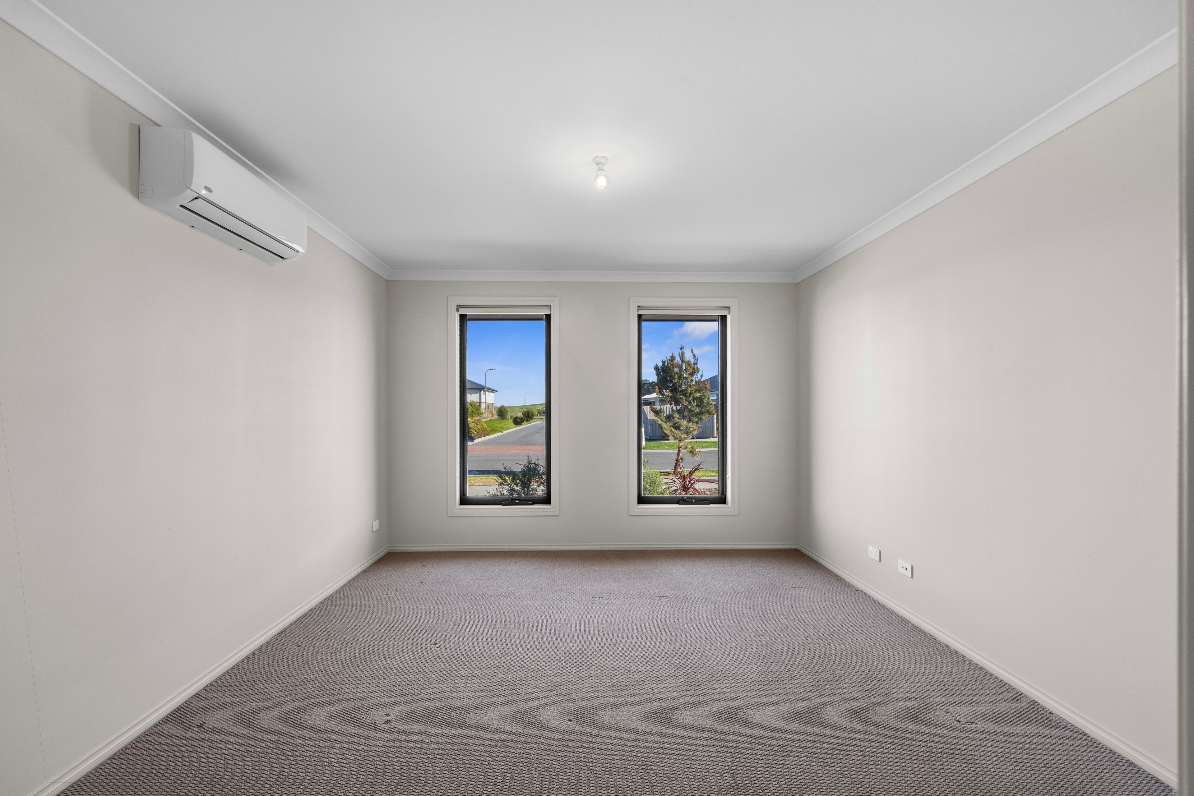 25 McRae Drive — photo 6 of 8