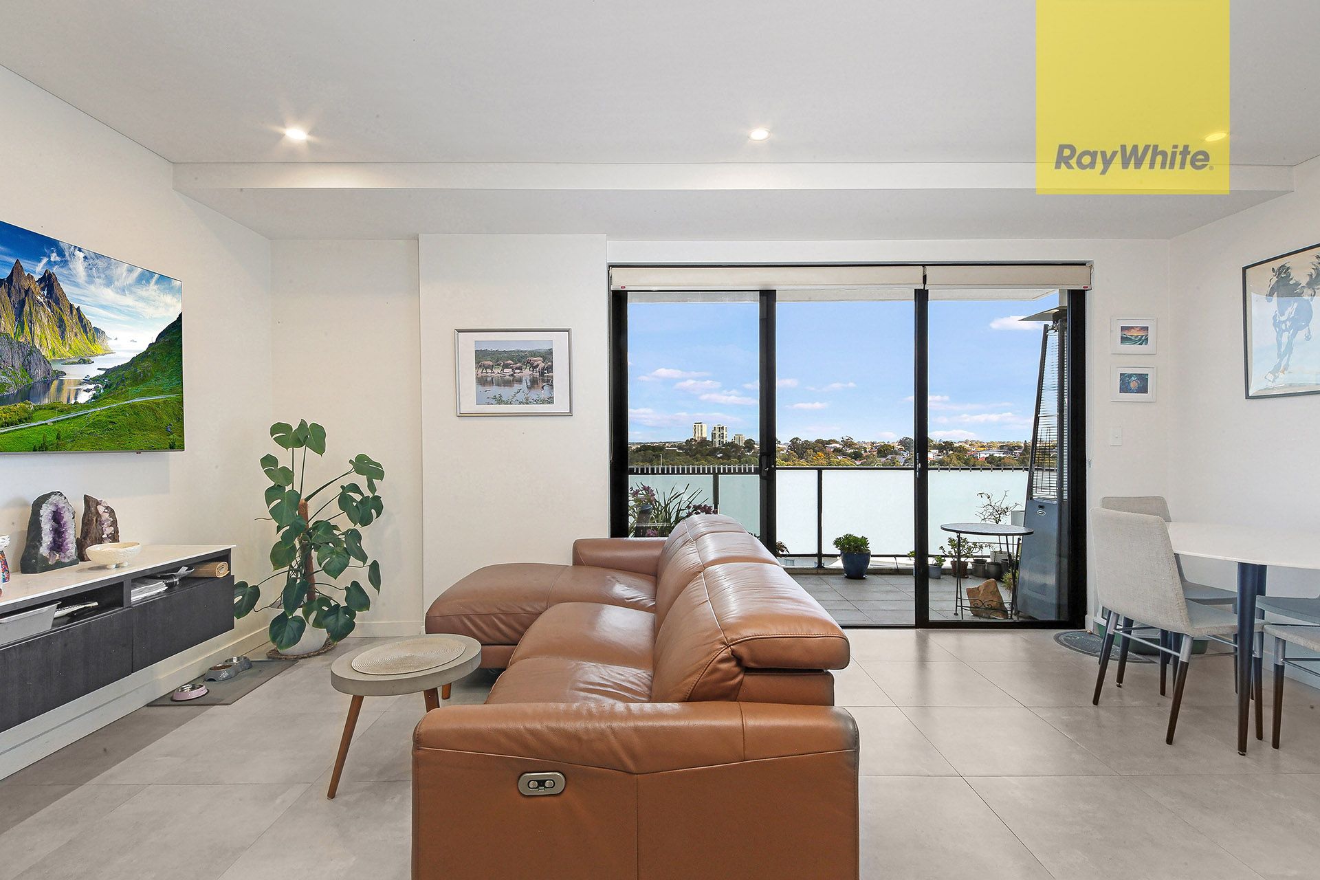 181-183 Great Western Highway, Mays Hill NSW 2145