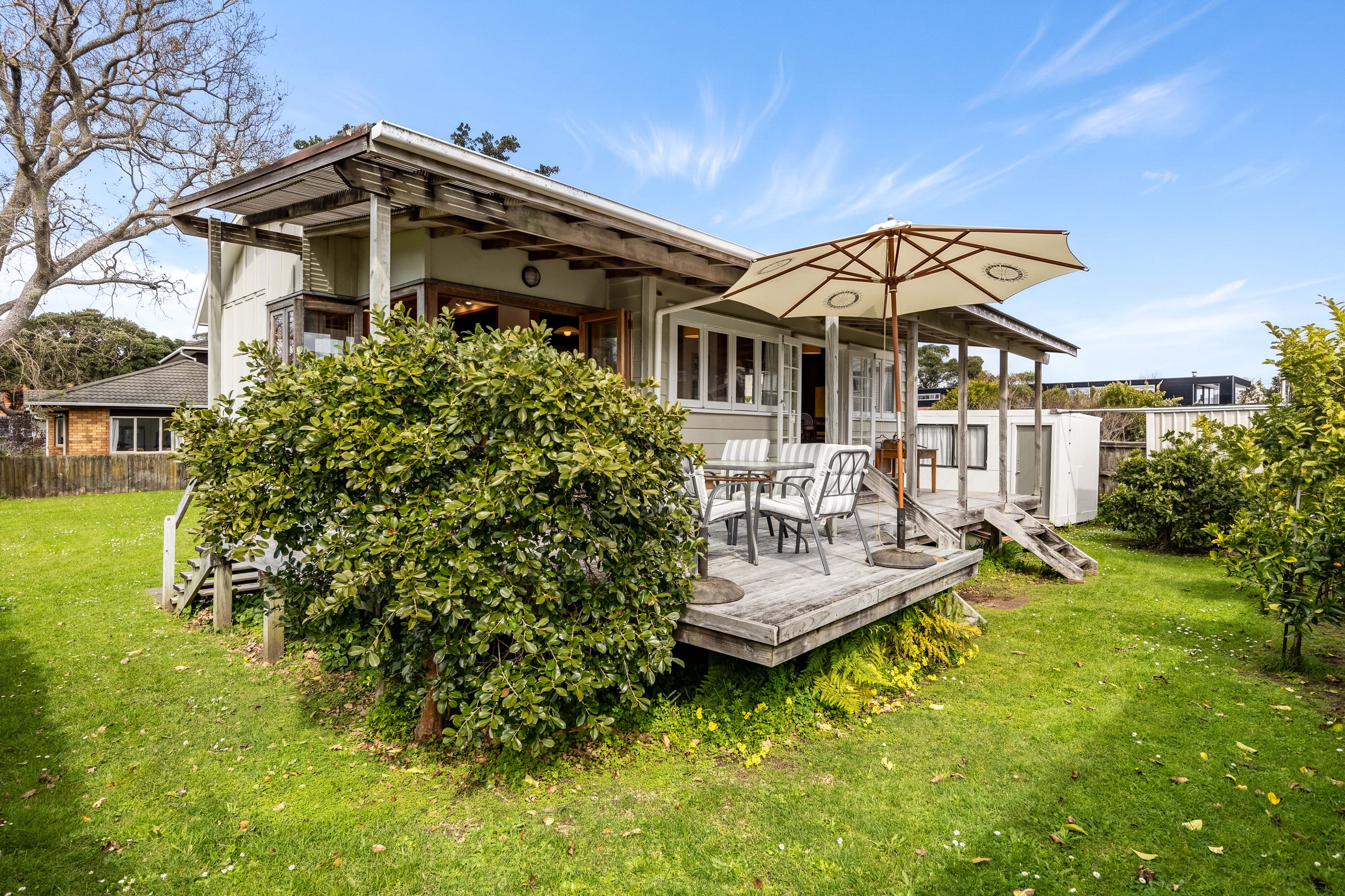 6 Cross Street, Manly, Rodney
