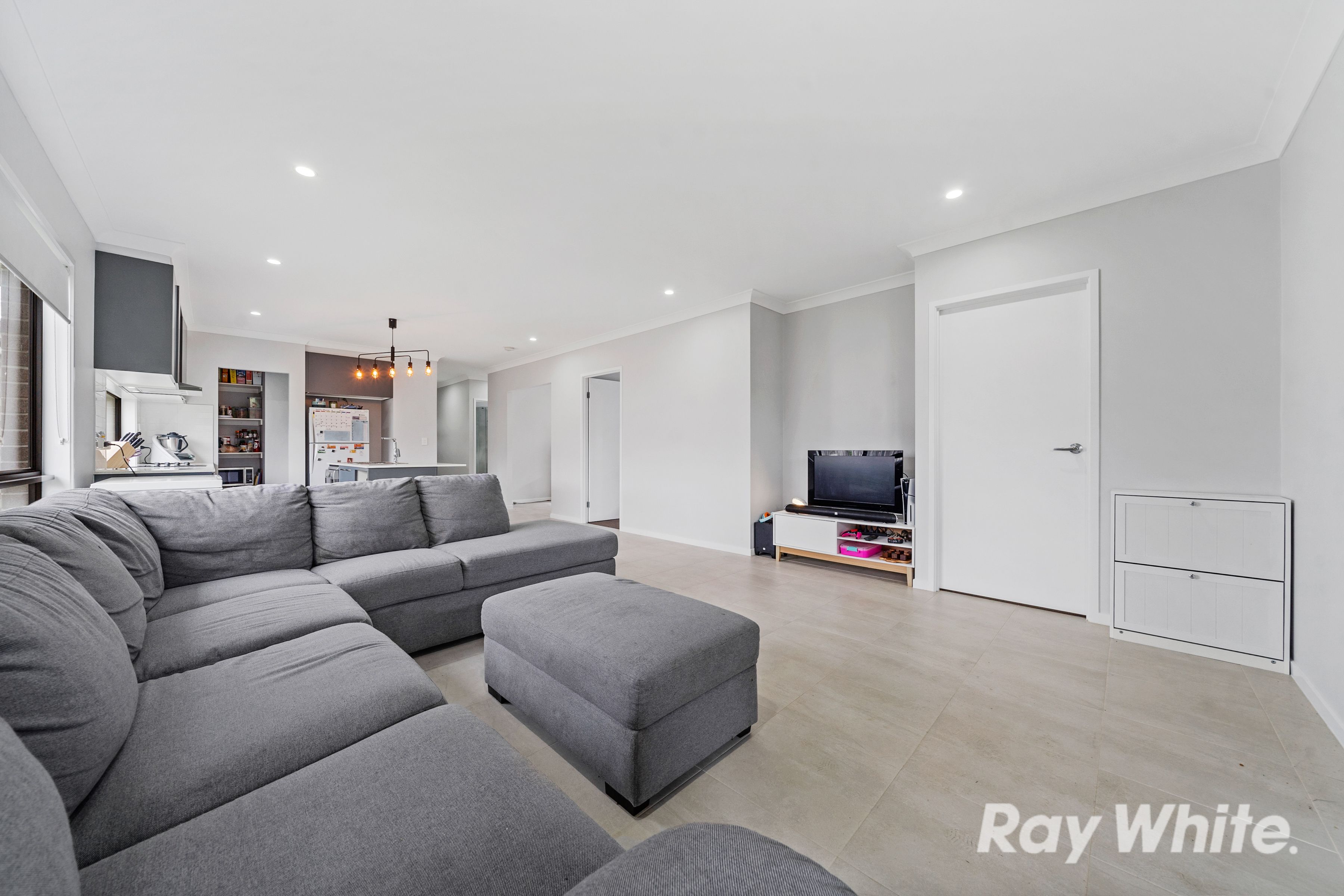 11 Soe Street — photo 6 of 20