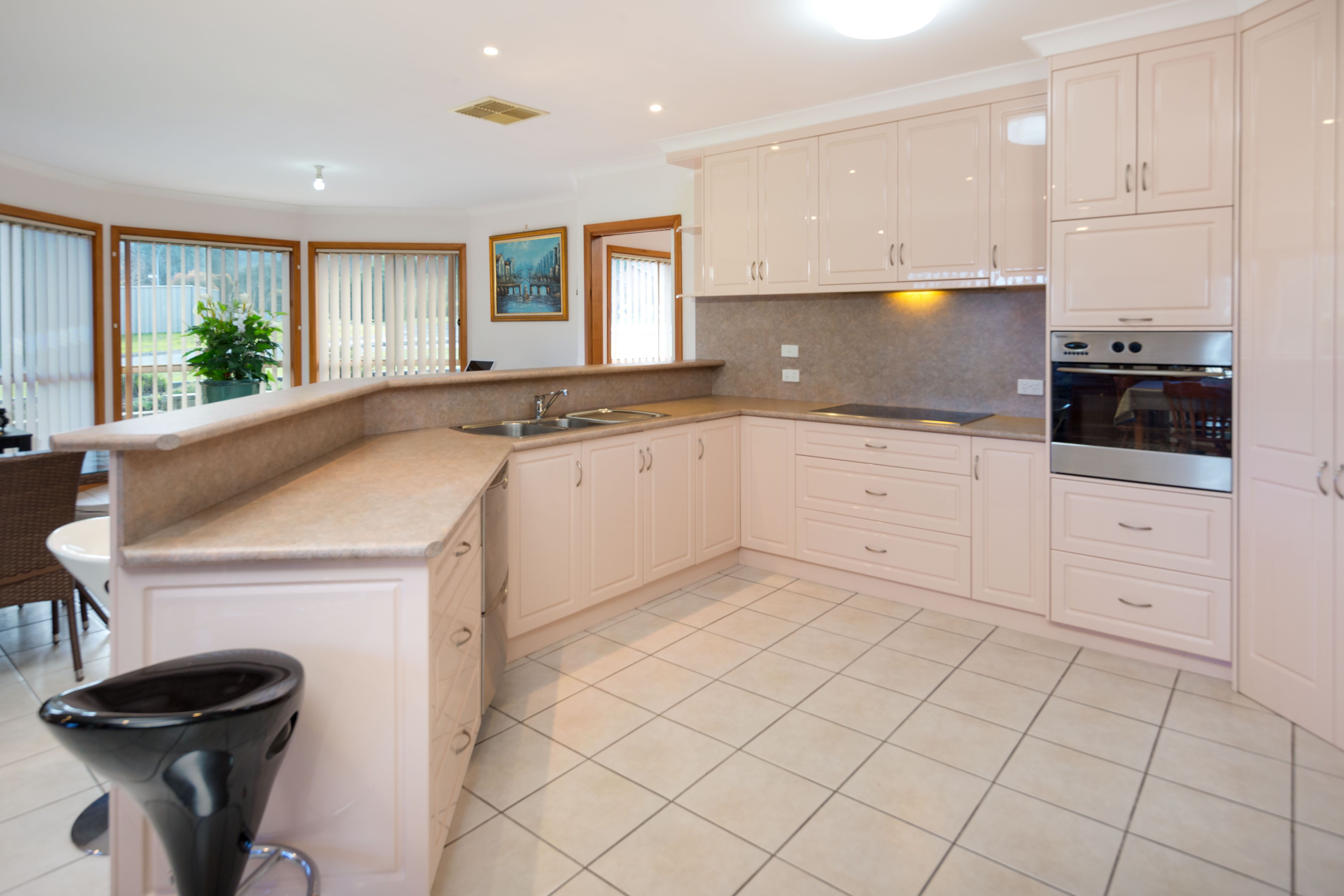 3 Almurta Court, Springdale Heights, NSW 2641