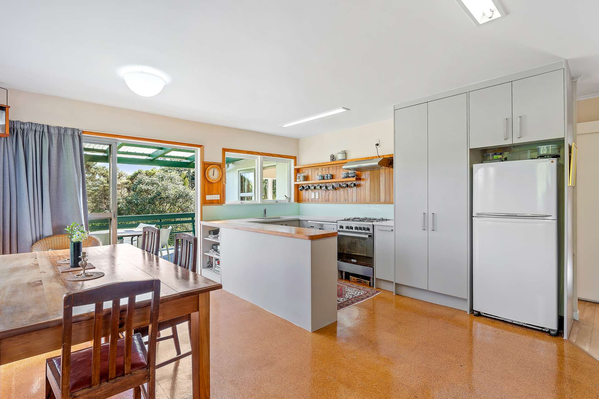 753 South Titirangi Road photo 6