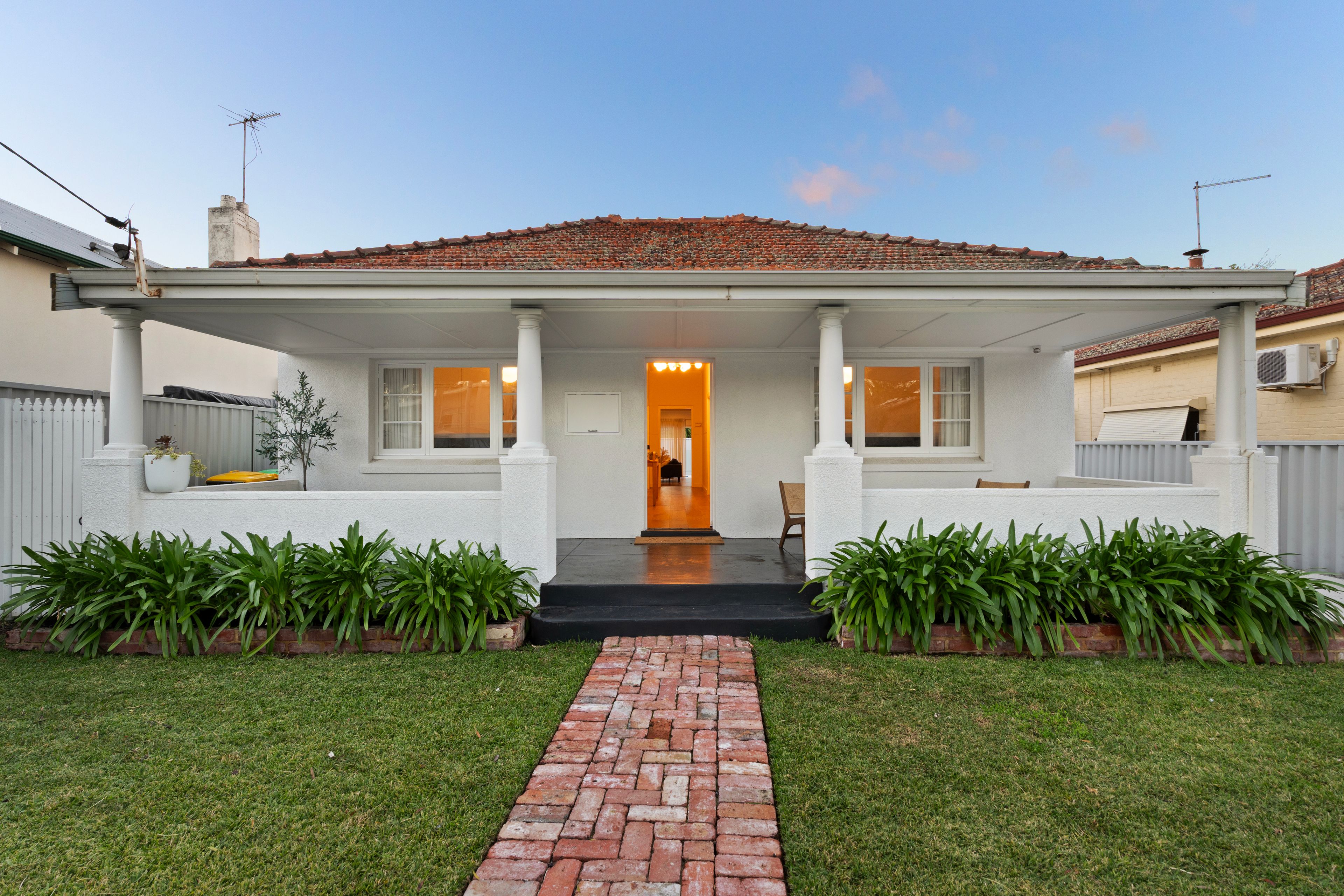 34 Kadina Street — photo 3 of 22