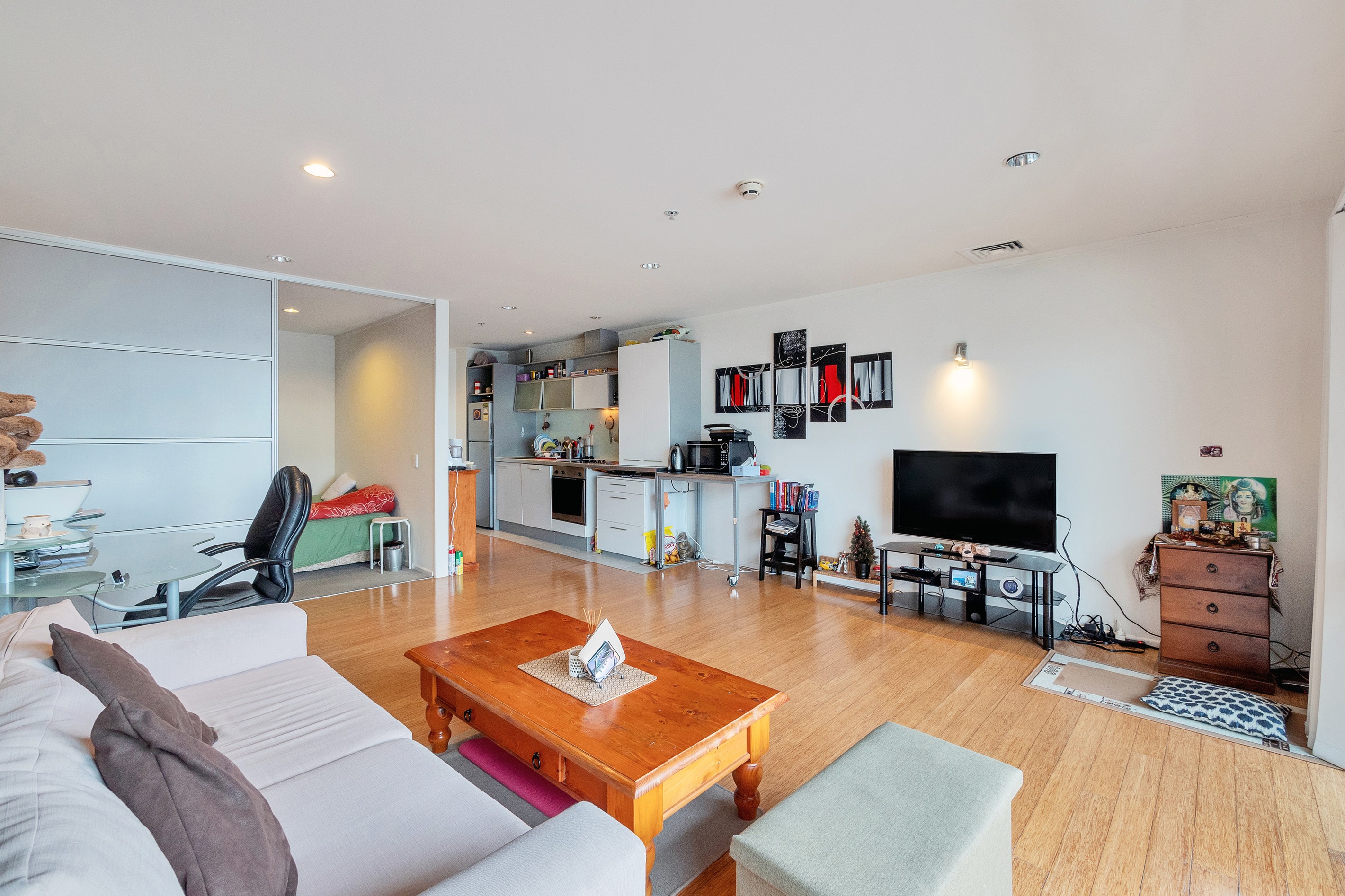1S/16 Burton Street, Grafton, Auckland City