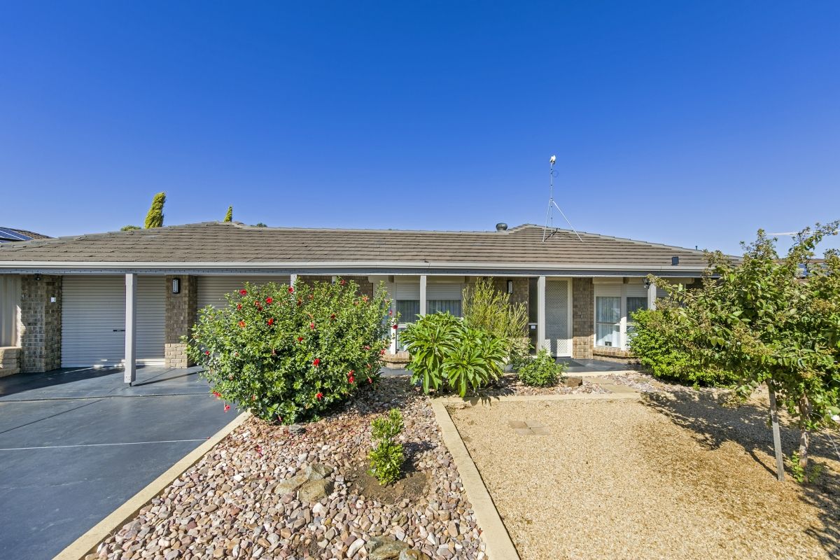 15 Sedgemoor Road, Craigmore SA 5114