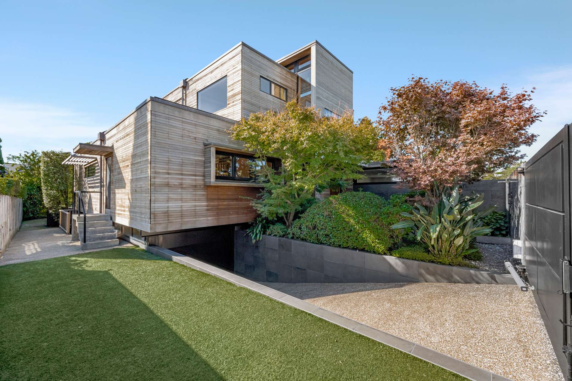 10 Springcombe Road photo 31