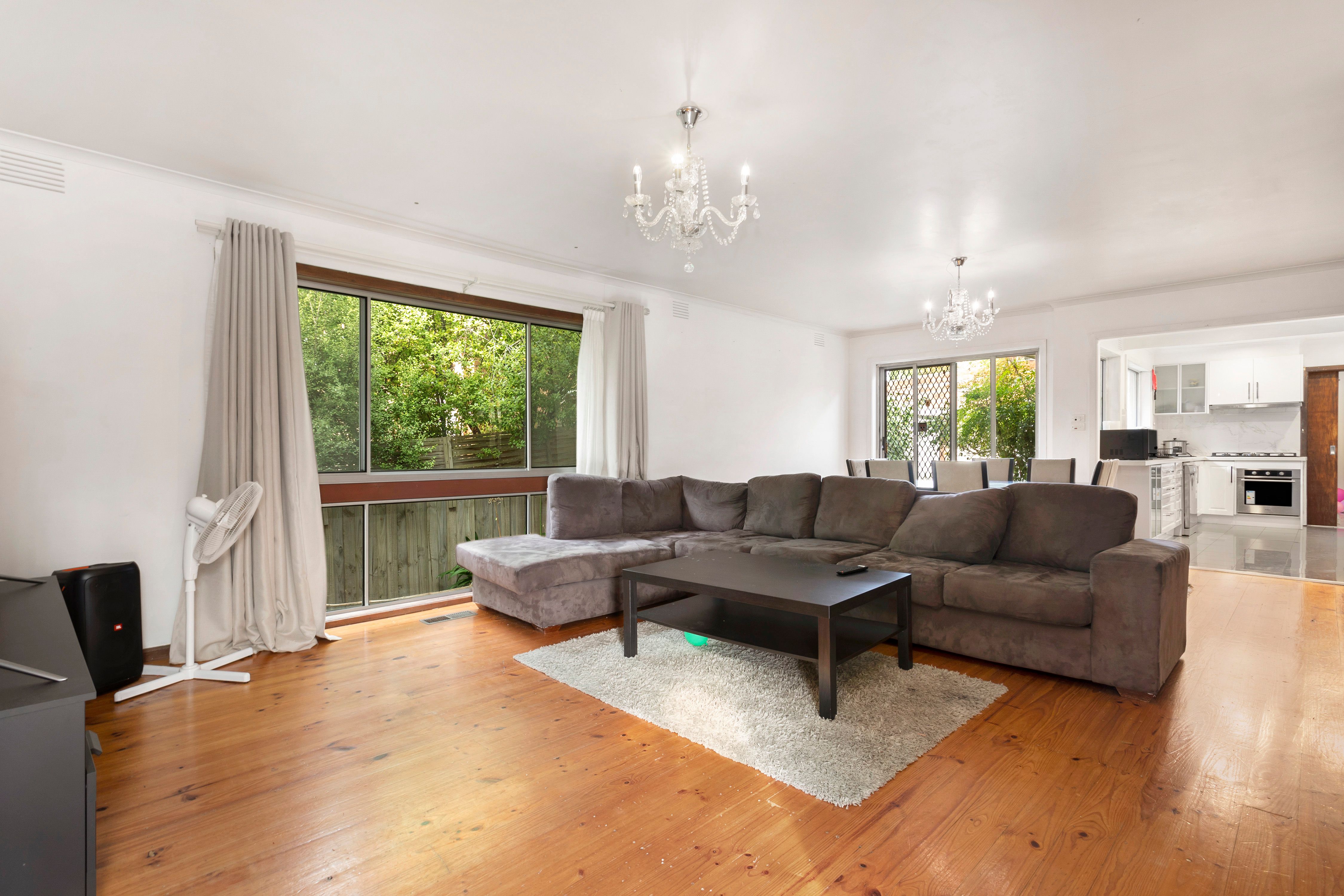 29 Golden Grove, Glen Waverley, VIC 3150