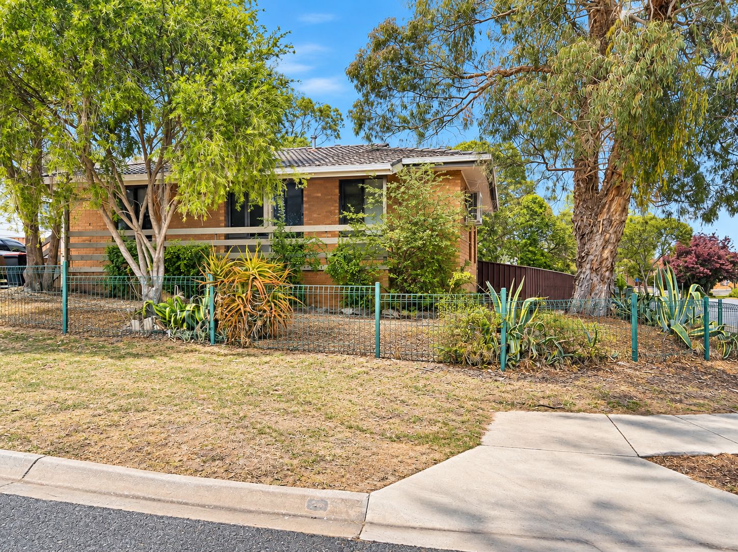 2 Hibiscus Crescent, West Albury, NSW 2640
