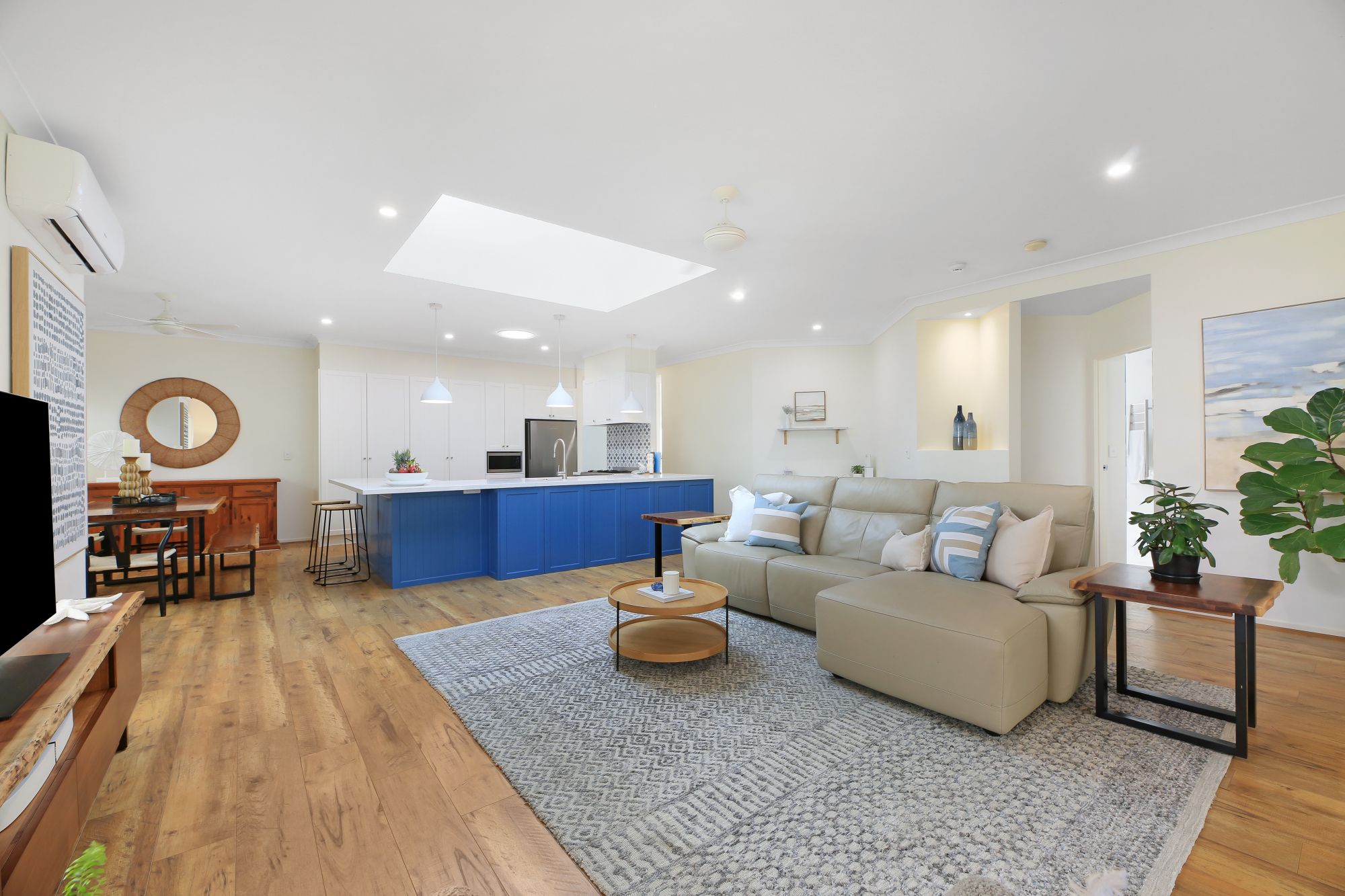 4 Aquarius Street — photo 10 of 25