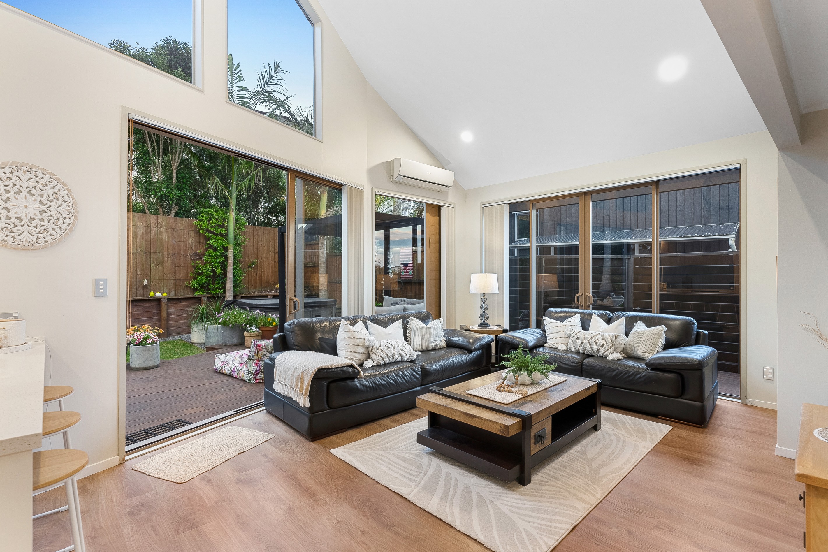 2/66 Haseler Crescent, Mellons Bay, Manukau City