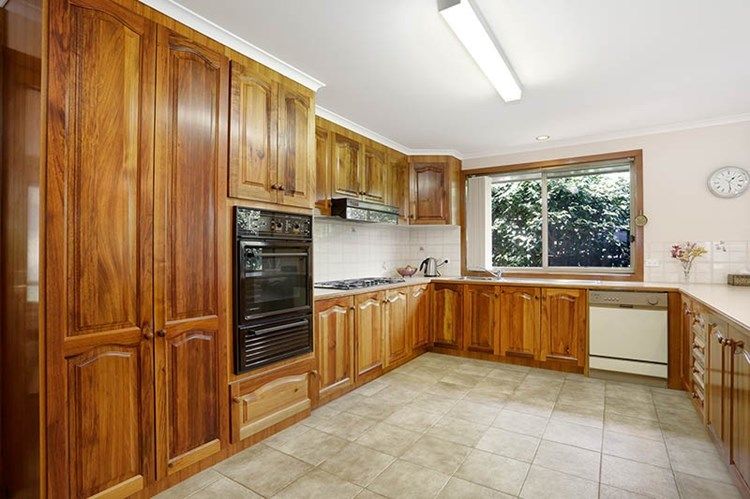 20 Mill Court, Wheelers Hill, VIC 3150