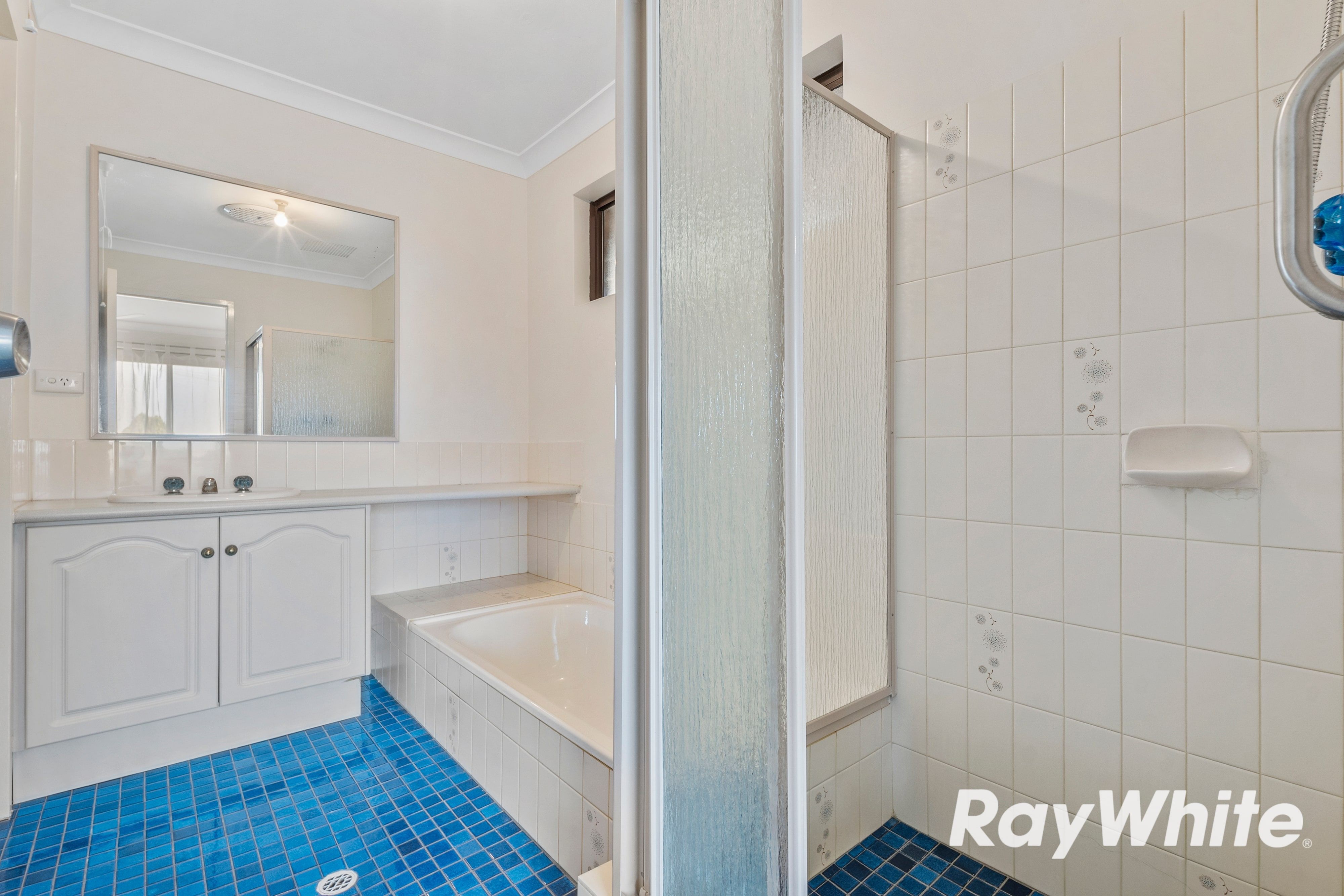 15A Blackthorne Crescent — photo 9 of 14