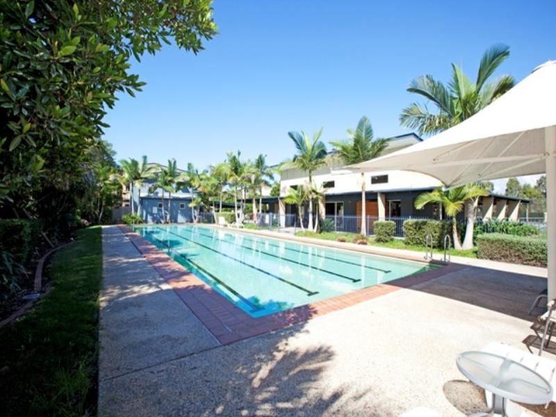 32/66 University Drive, Meadowbrook, QLD 4131