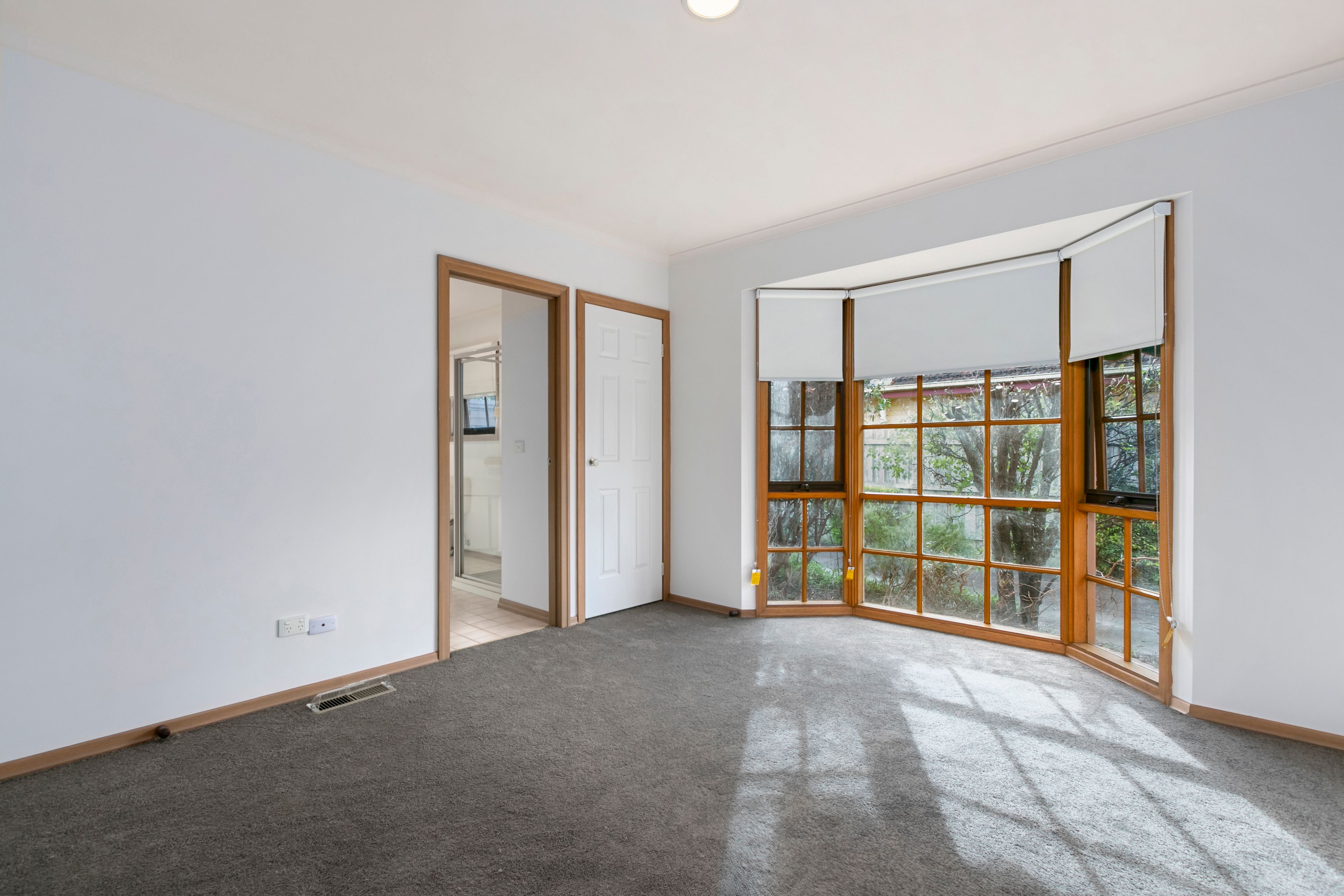 1/25 Blue Hills Avenue — photo 4 of 6