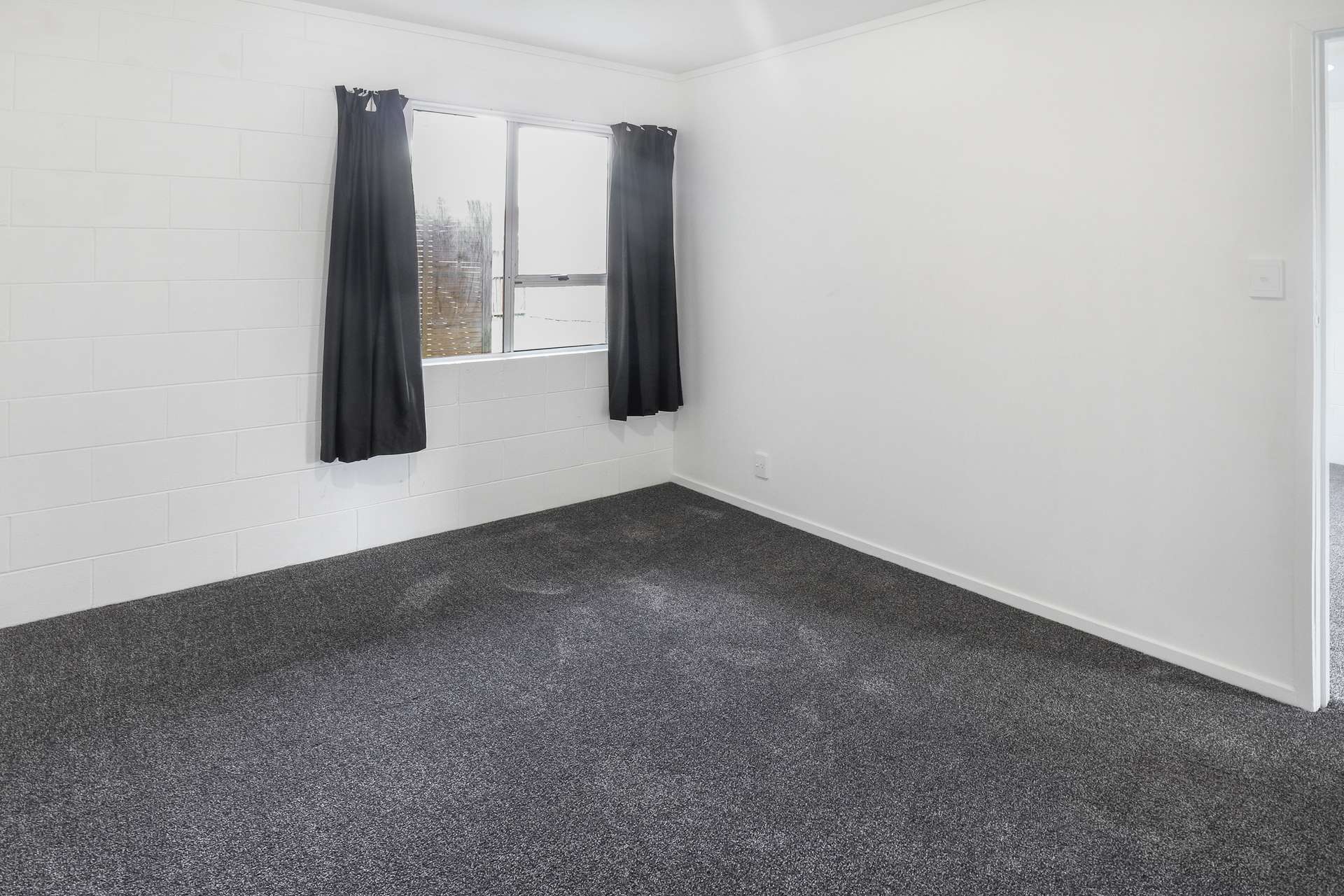 9/10 Hutton Street photo 4