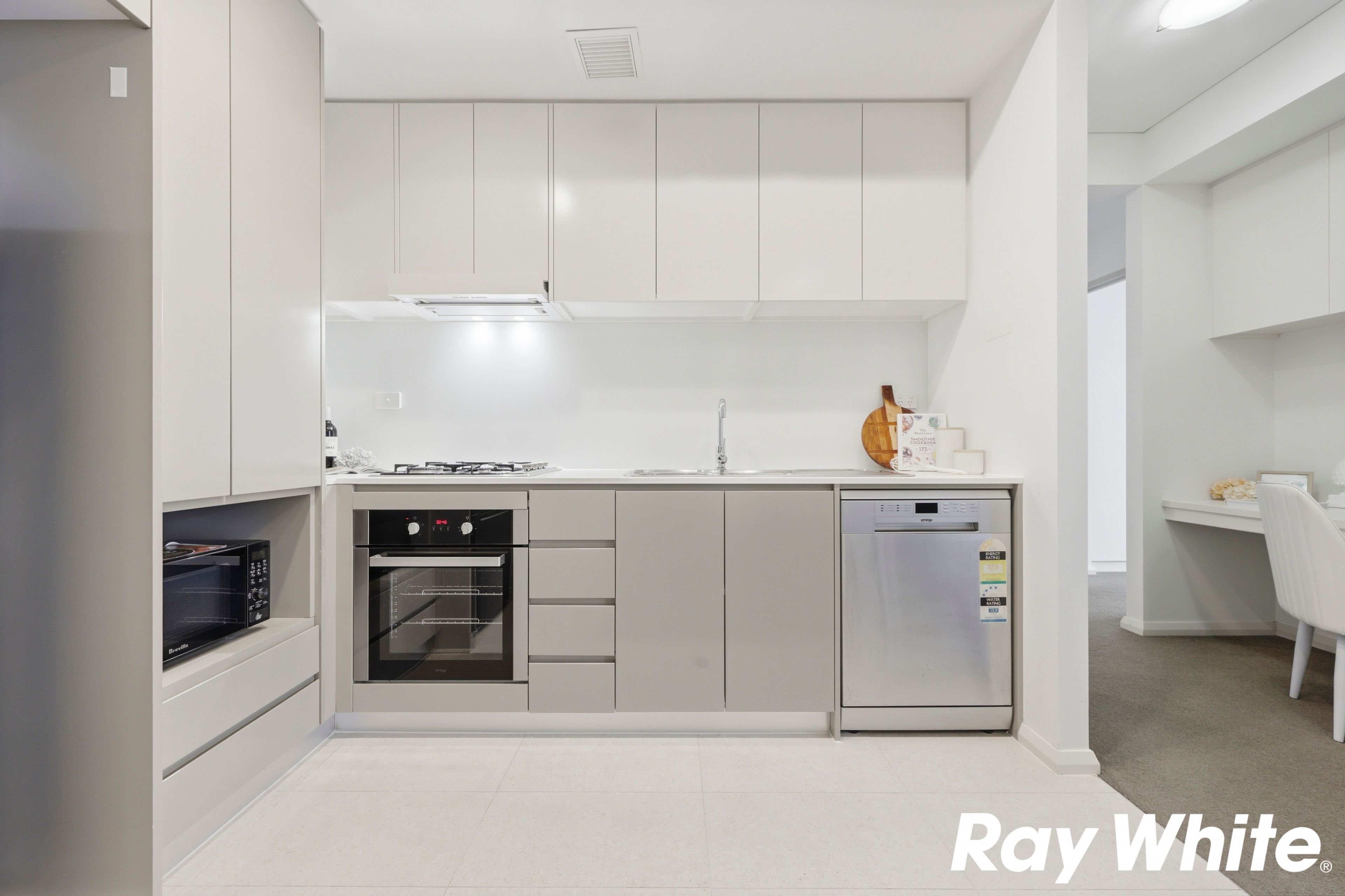 4046/2E Porter Street — photo 5 of 12