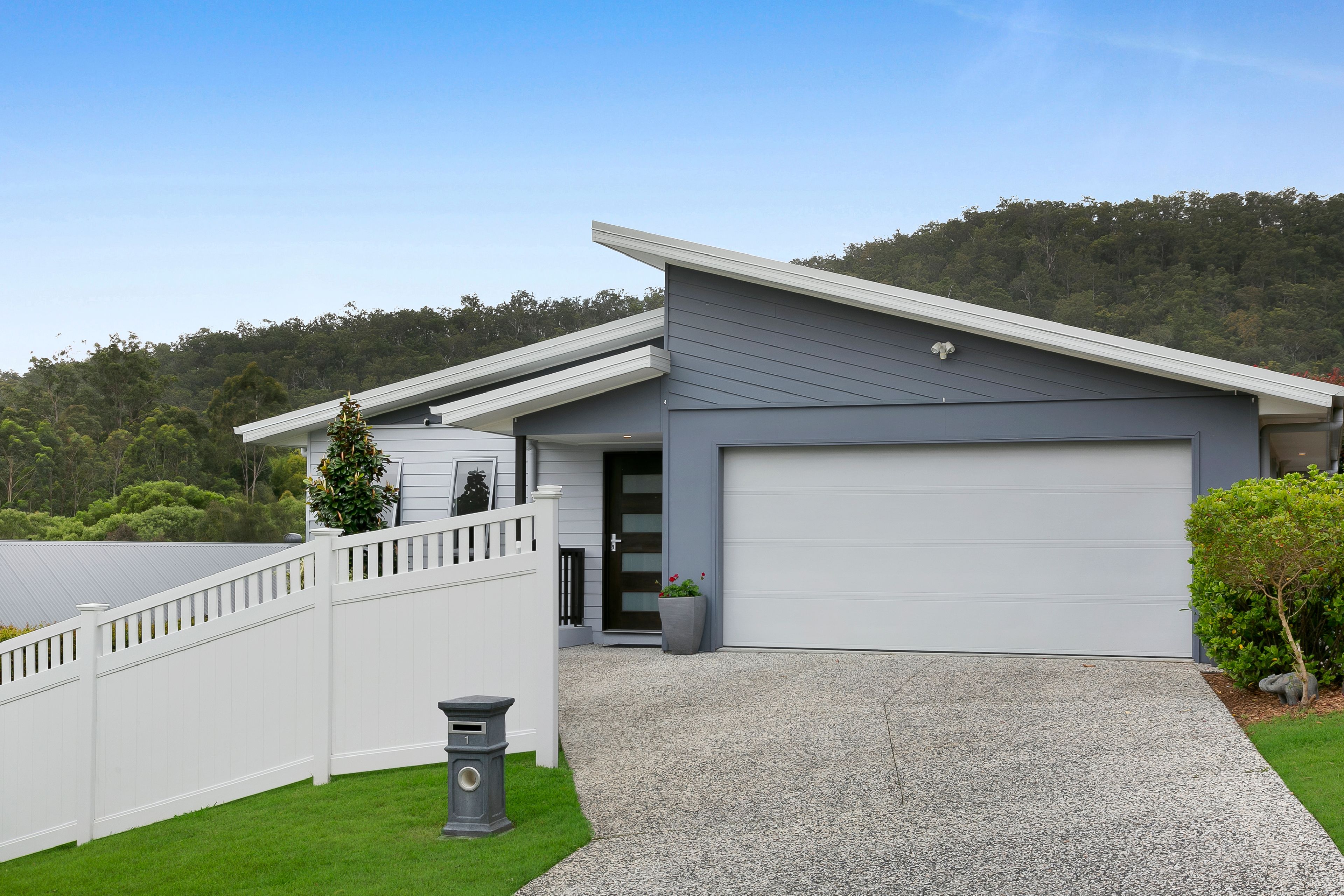 1 Bushlark Court, Gilston, QLD 4211