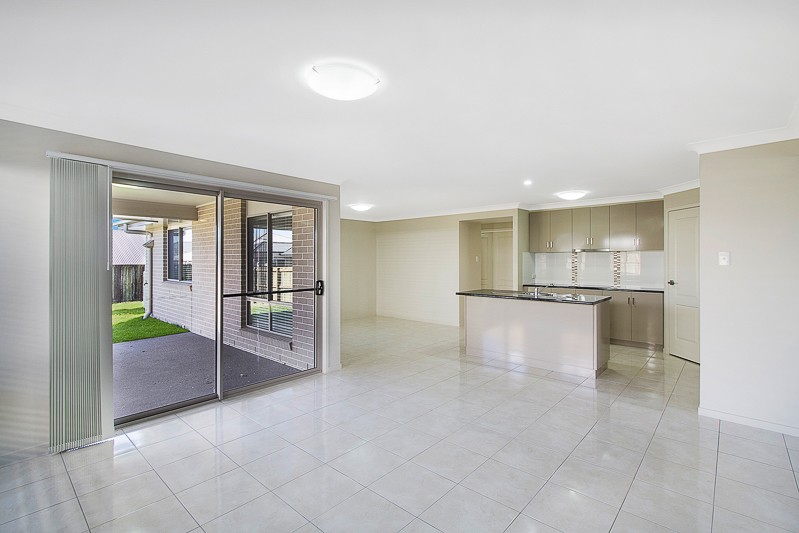 38 Shelby Street, Glenvale, QLD 4350