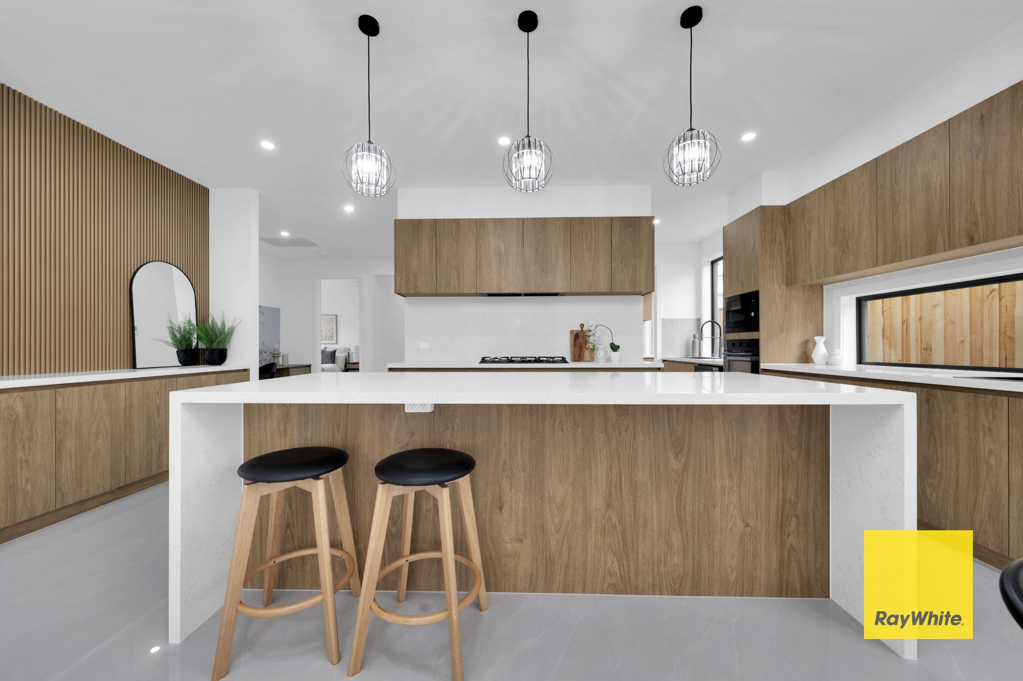 20 Gould Crescent — photo 9 of 19
