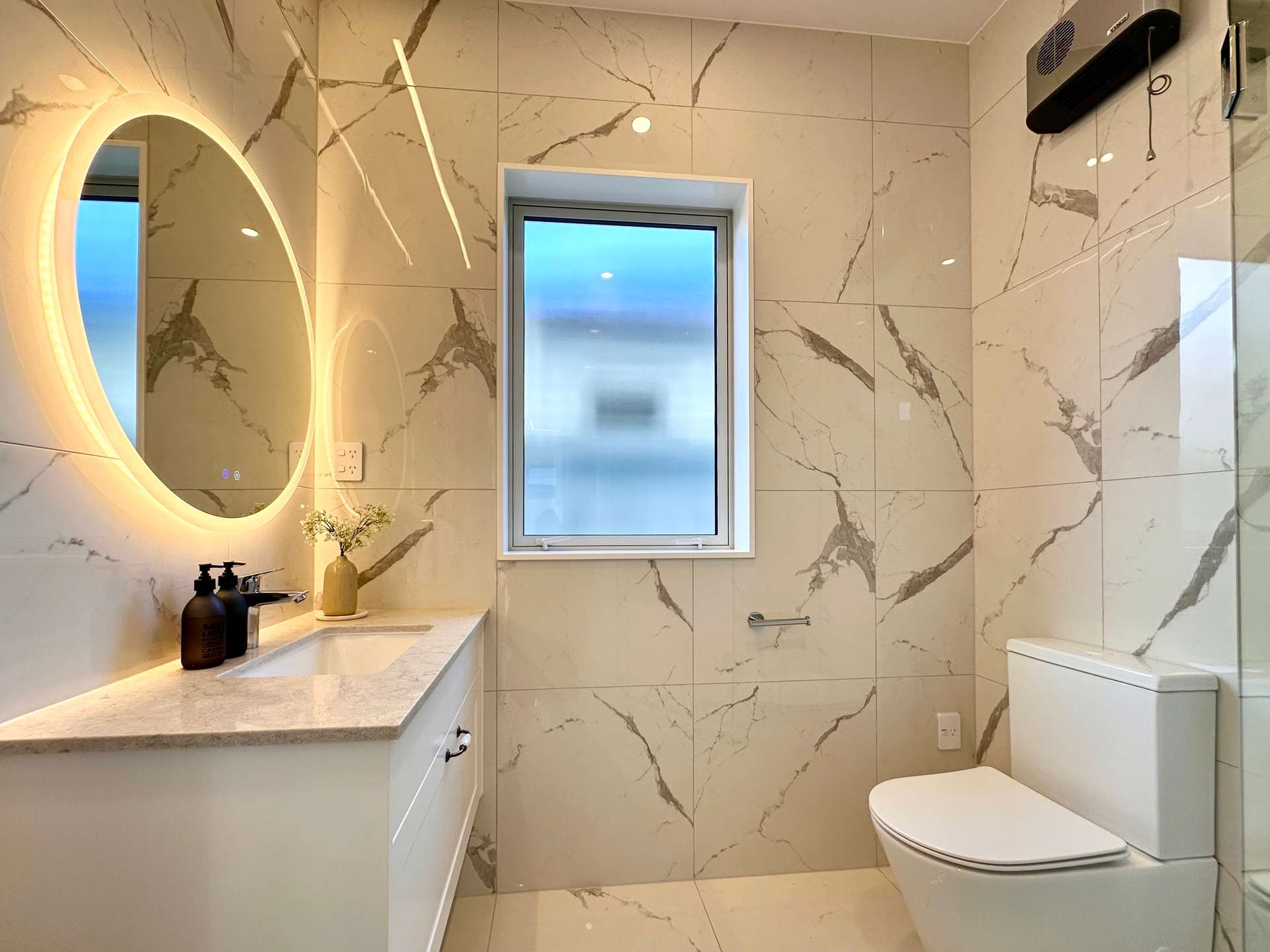 18 Tipu Crescent photo 8