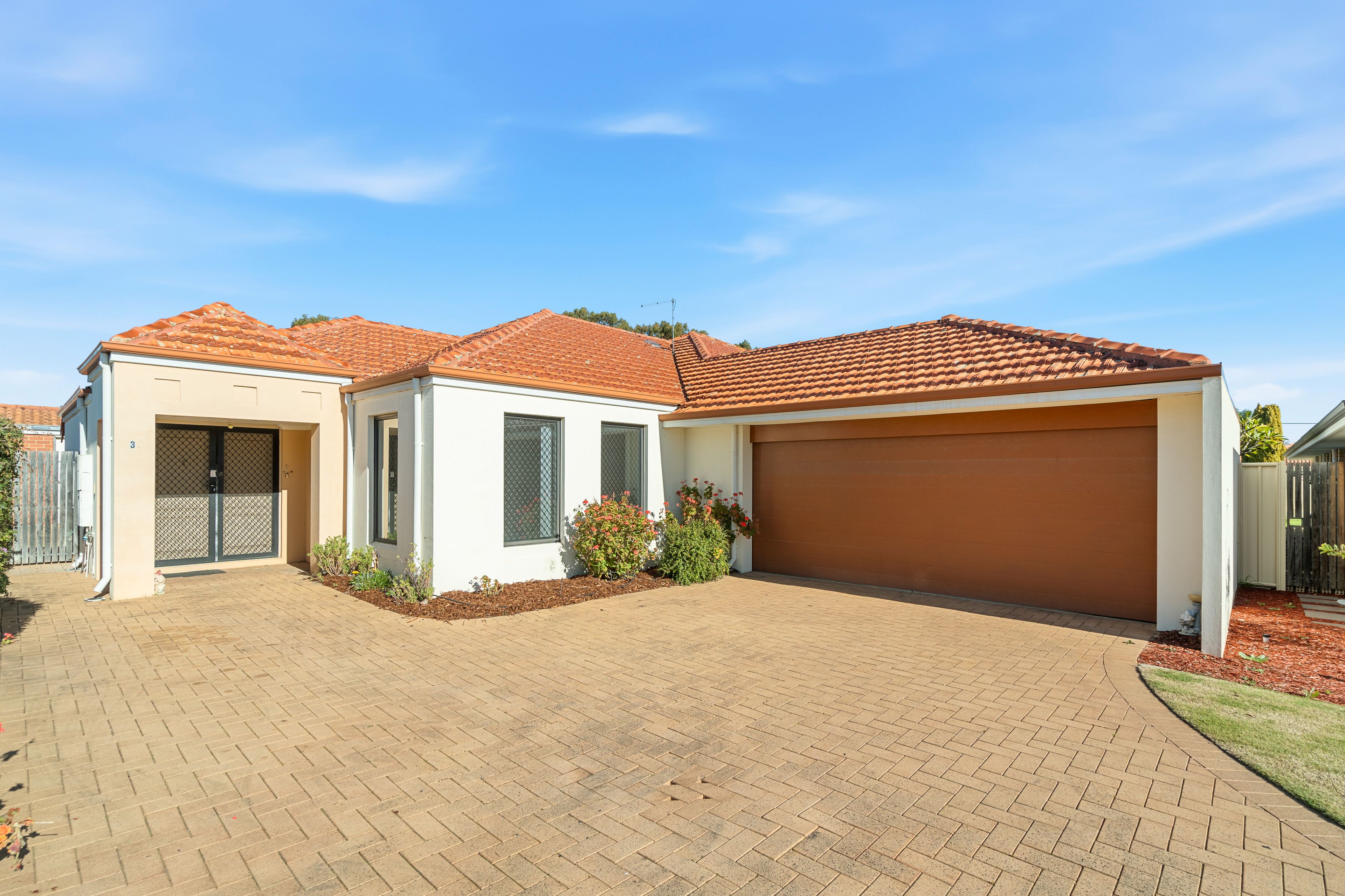 3/20 Johnson Street — photo from Ray White Urban Springs