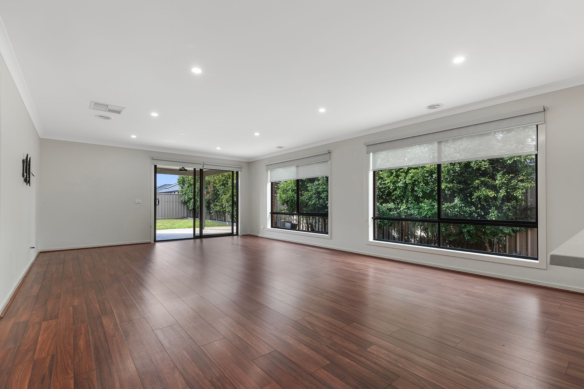24 Grevillea Street — photo 6 of 21