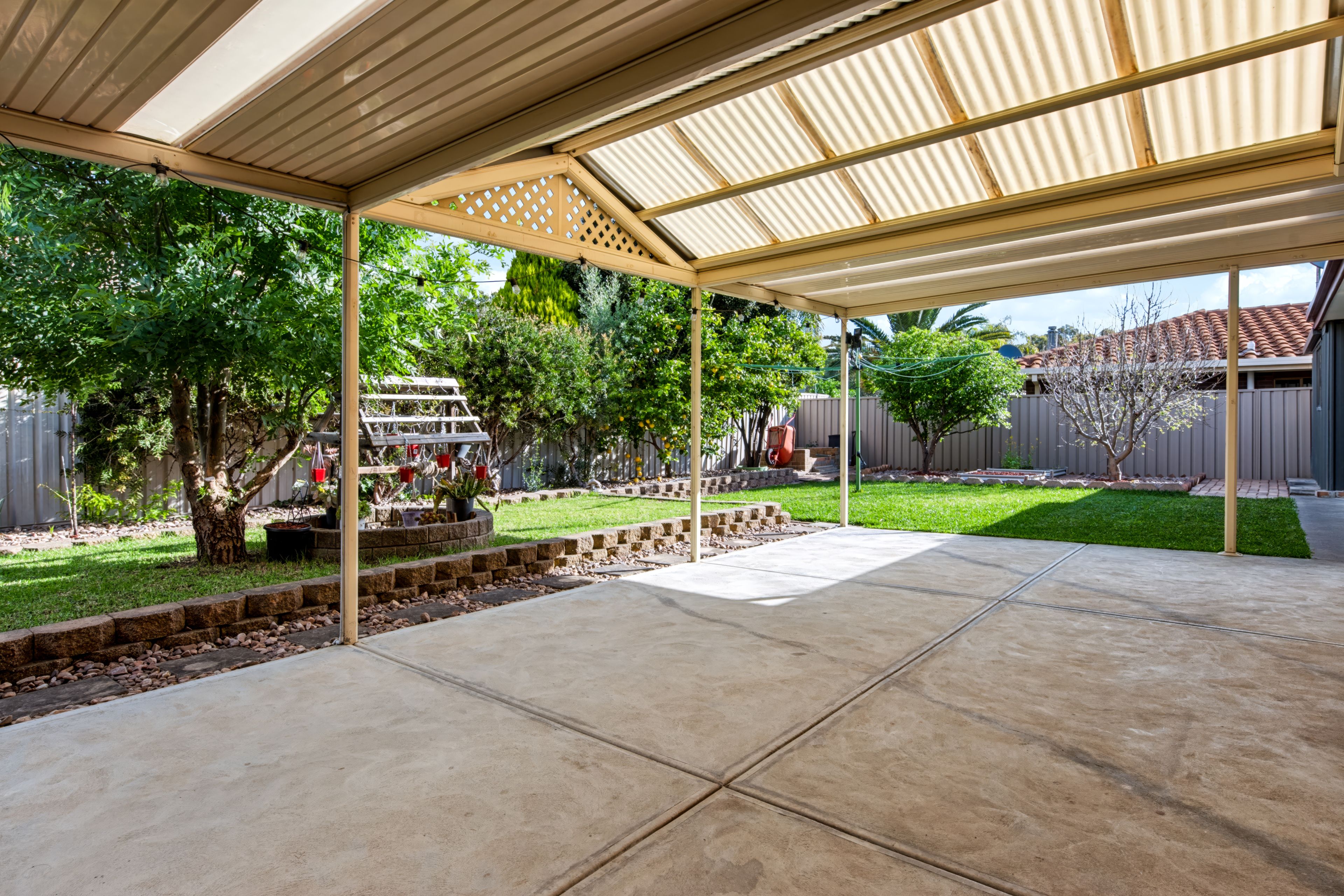 17 Saarinen Avenue — photo 16 of 18