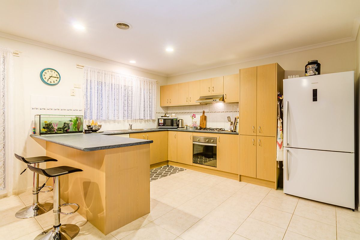 9 Staunton Walk, Cranbourne East, VIC 3977