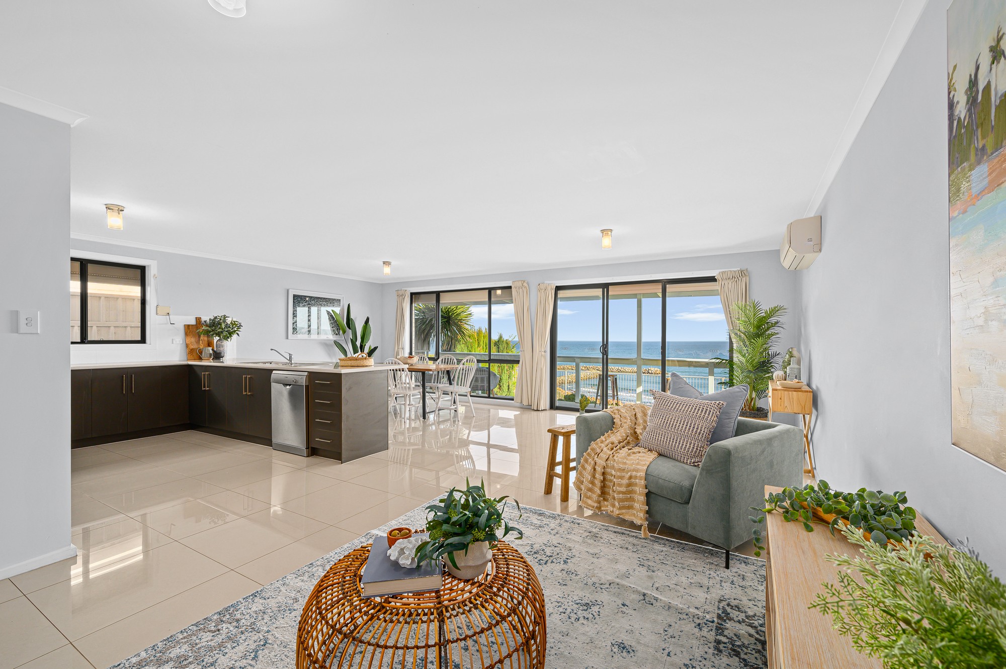 12 Sunset Court, O'Sullivan Beach, SA 5166