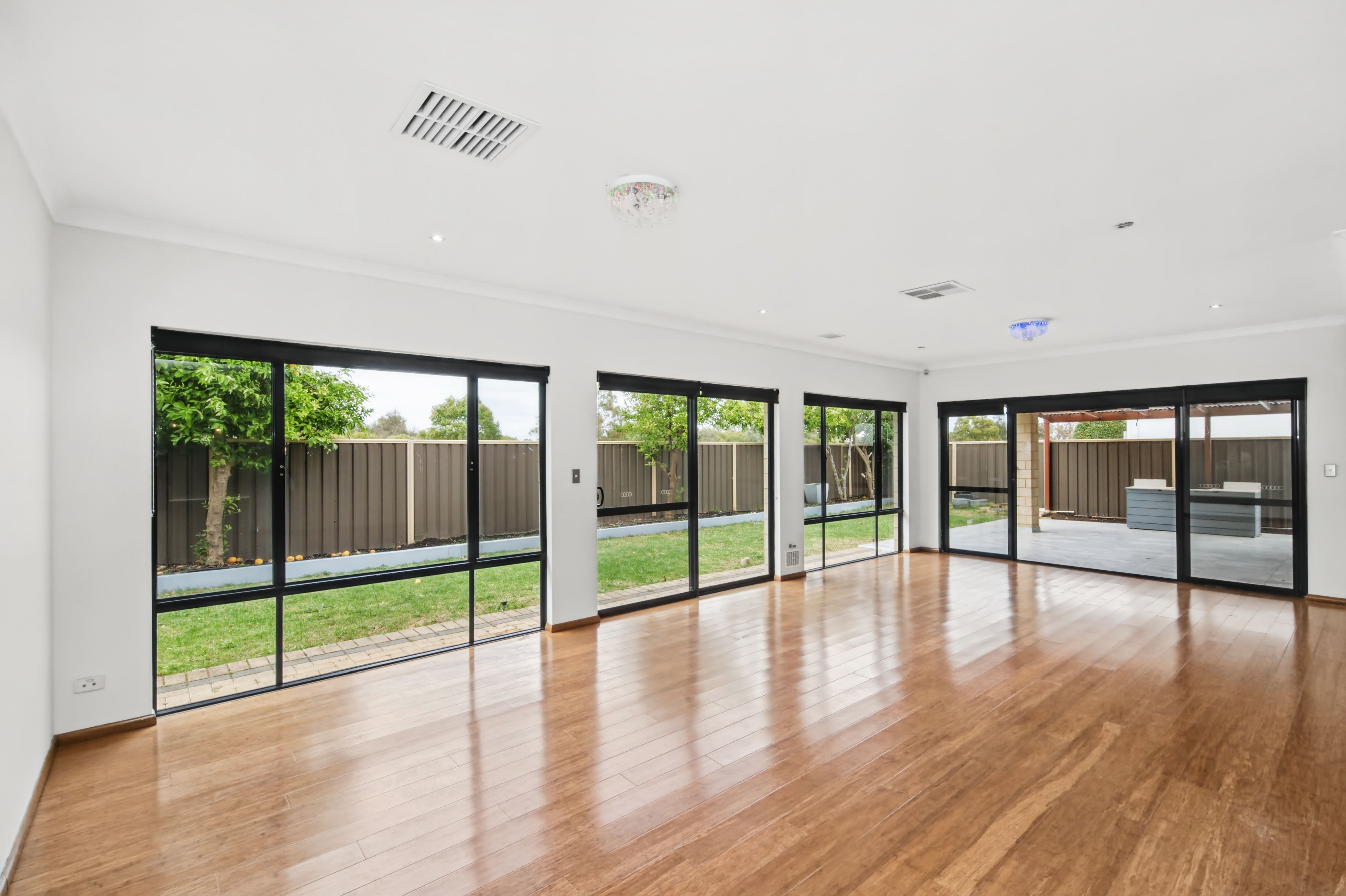 1 Rosemary Street — photo 6 of 30