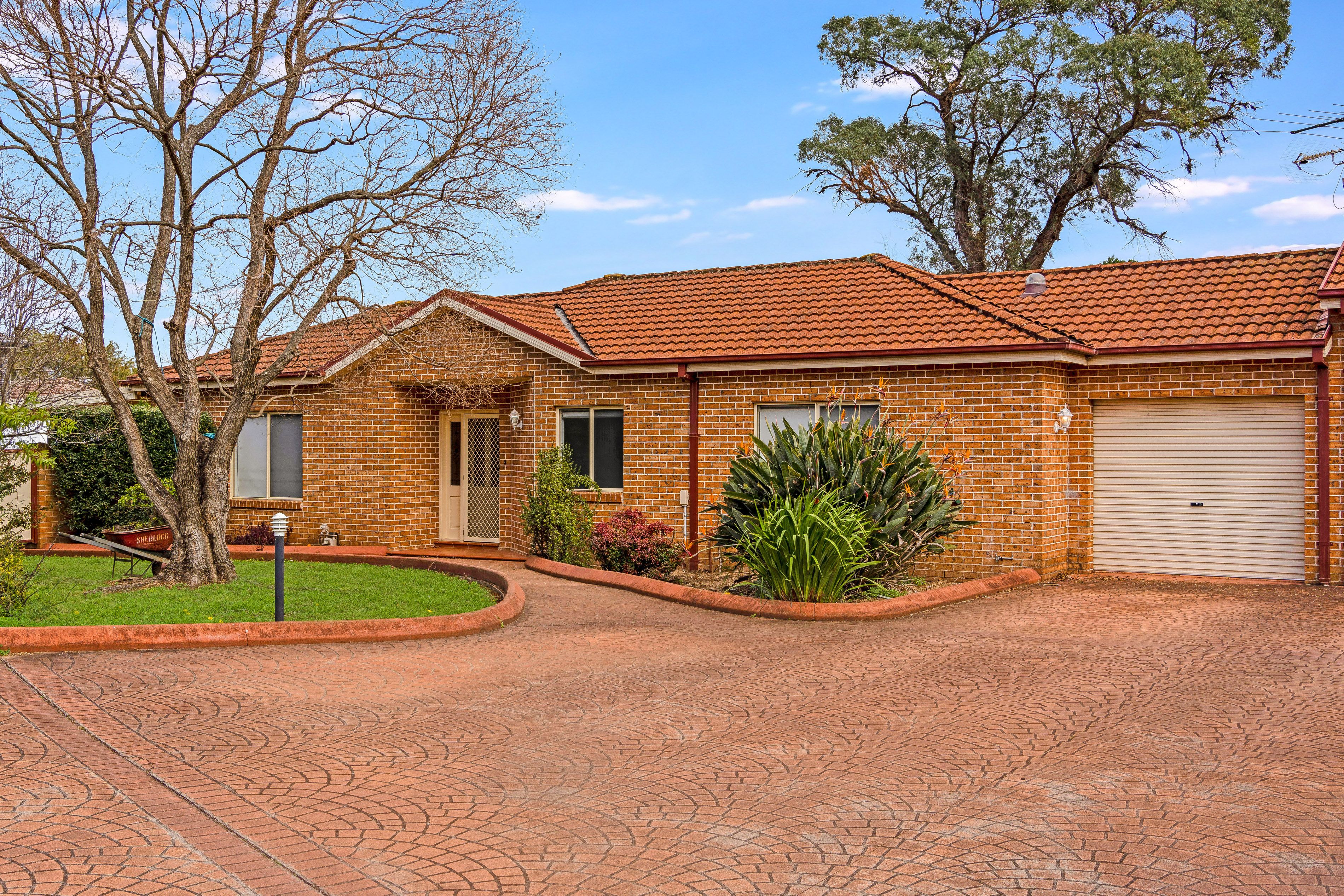 37 Gowrie Avenue, Punchbowl NSW 2196