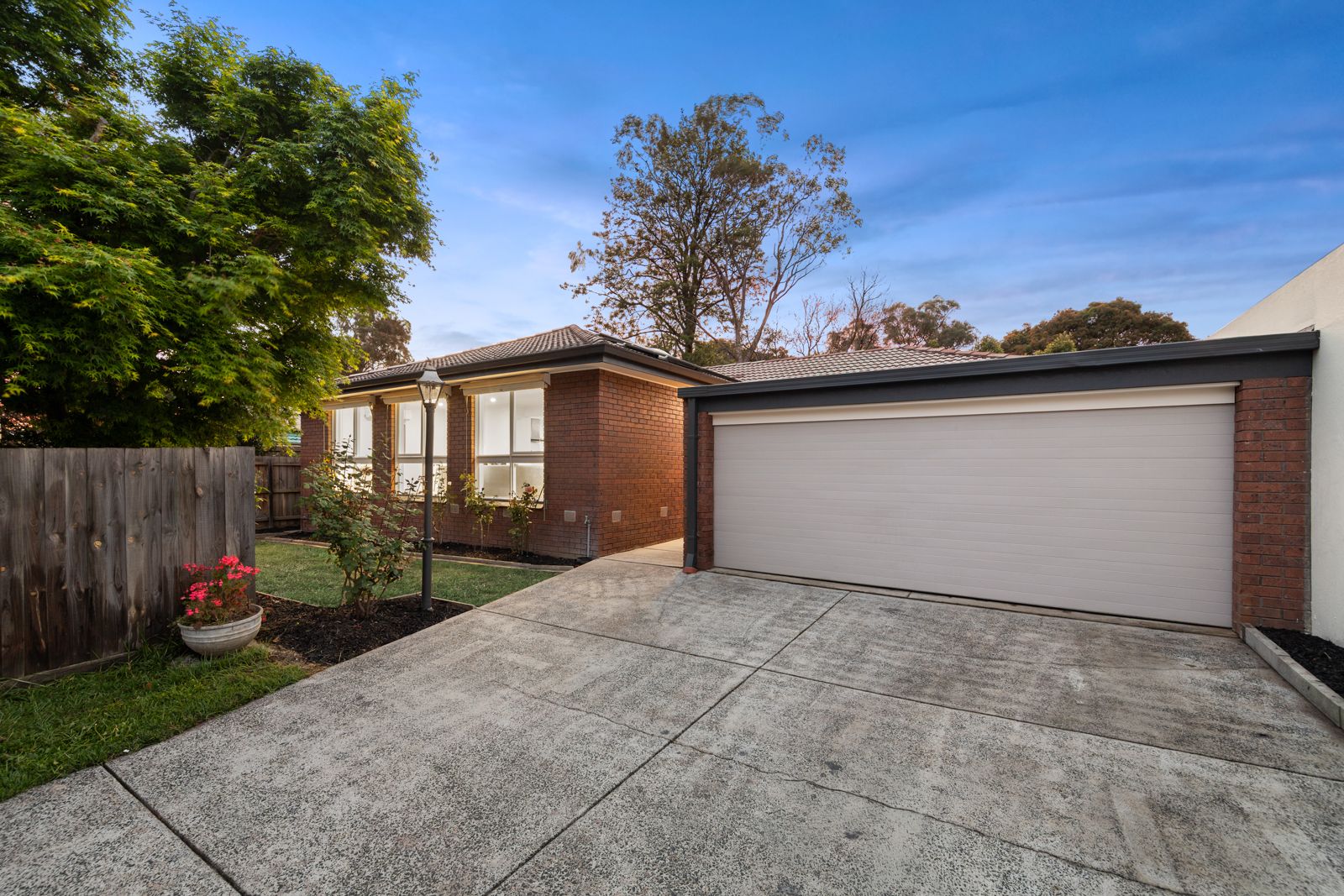 2/20 Service Road, Blackburn, VIC 3130