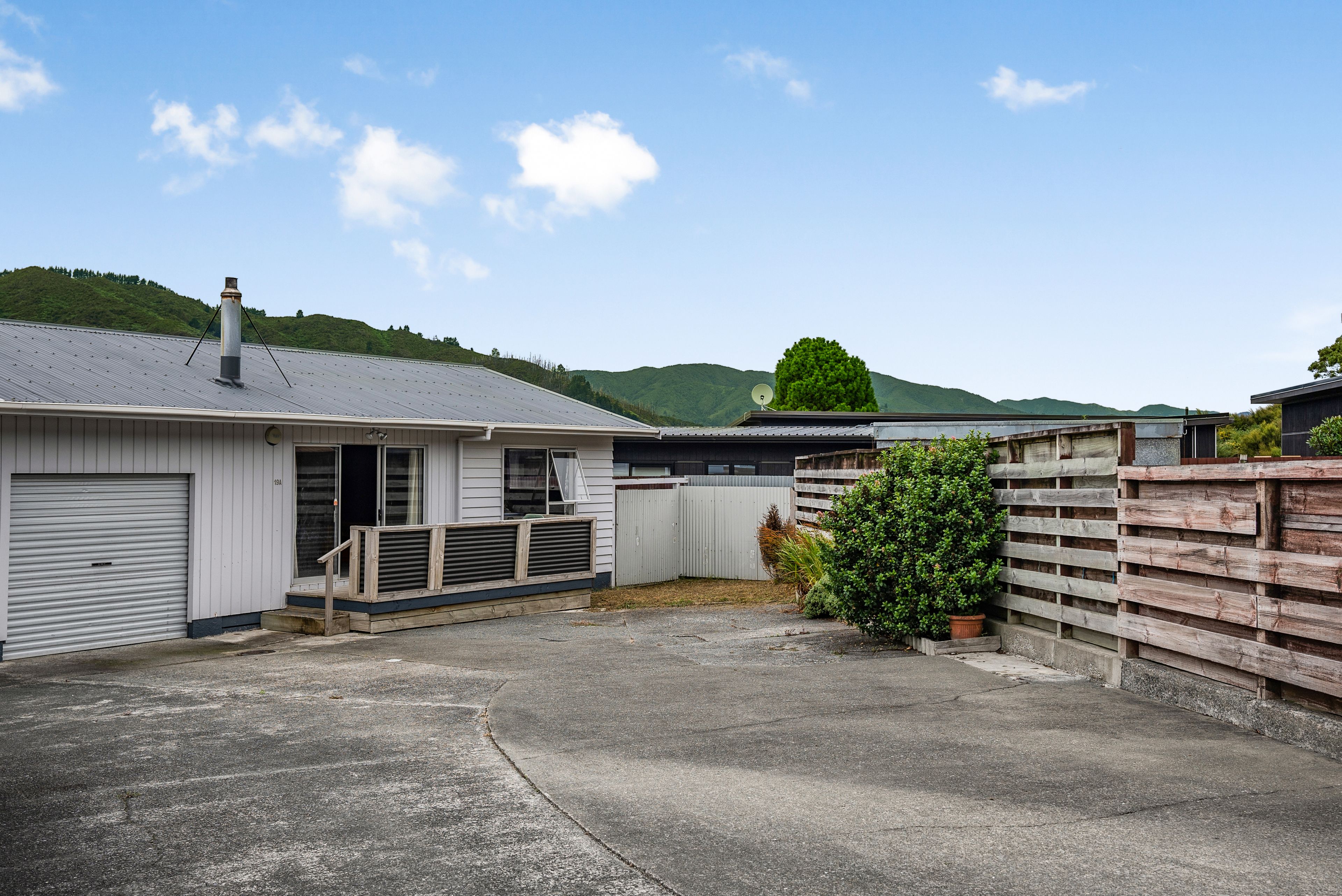 19A Kendal Grove, Wainuiomata, Lower Hutt City