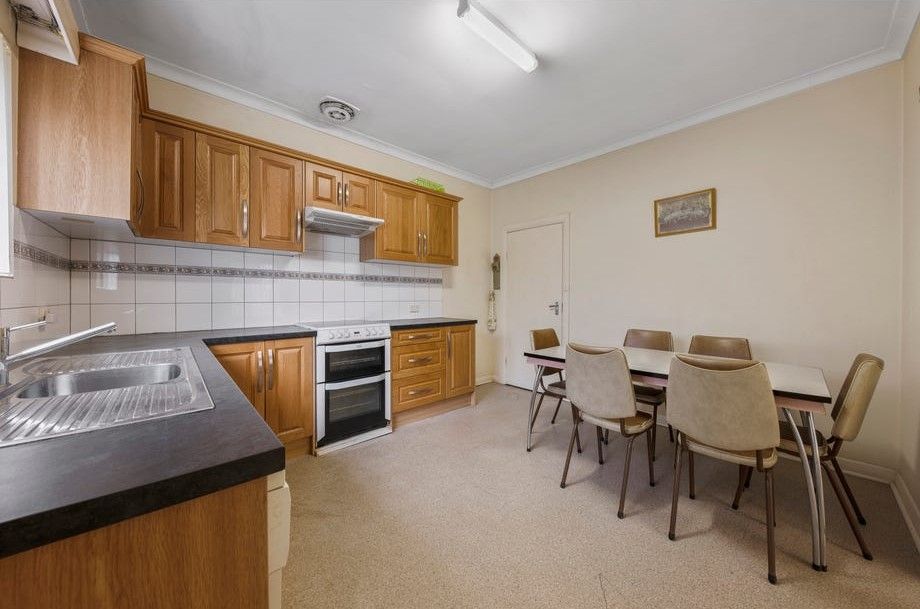 23 Stanbel Road — photo 4 of 11