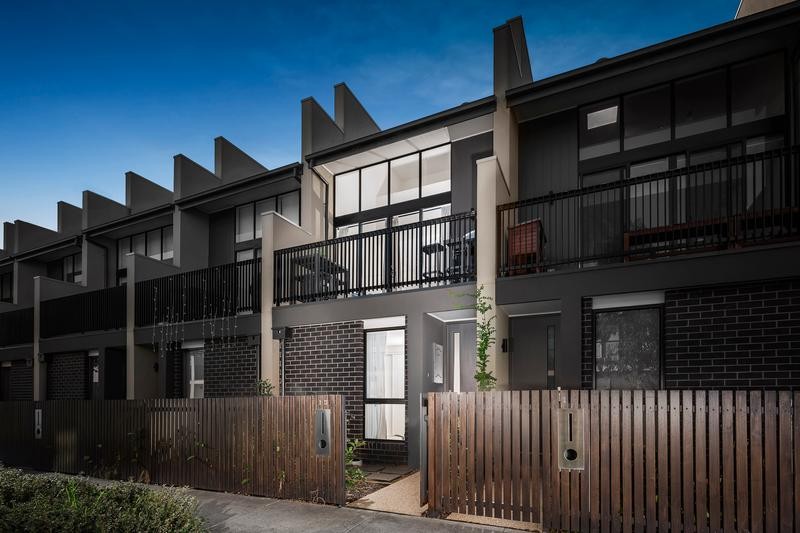 13 Central Park Walk, Cheltenham, VIC 3192