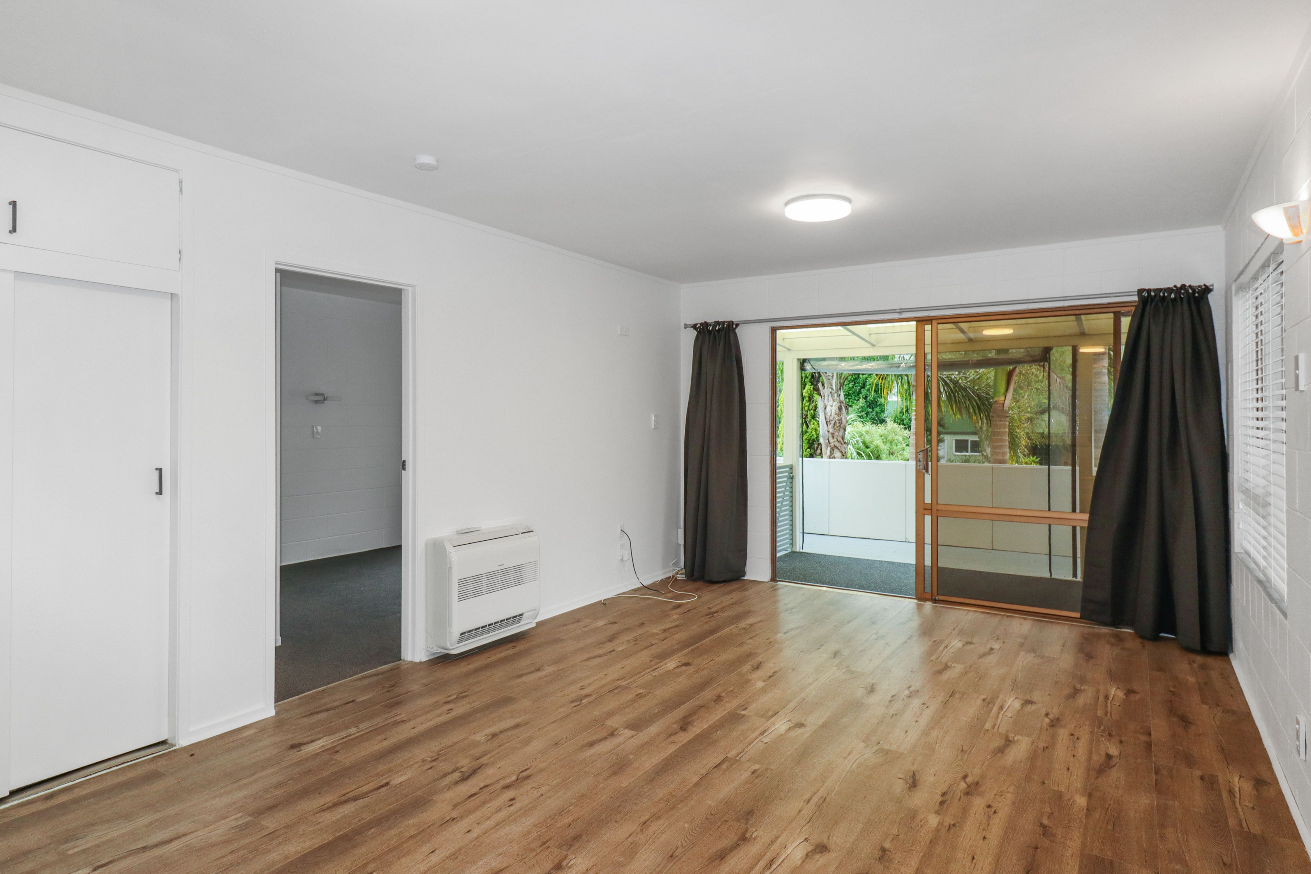 2B Wyvern Place, Glenfield, North Shore City