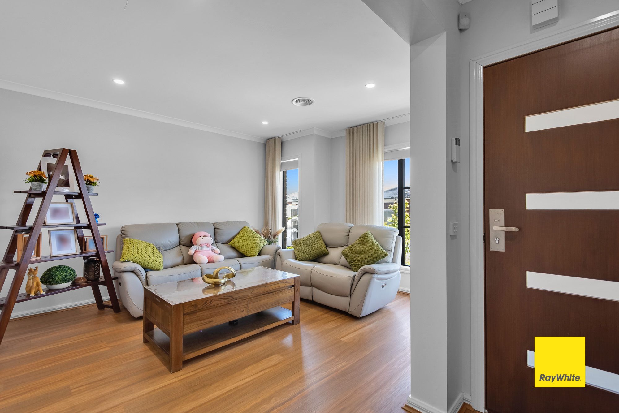 10 CLEOPATRA Street, Tarneit, VIC 3029