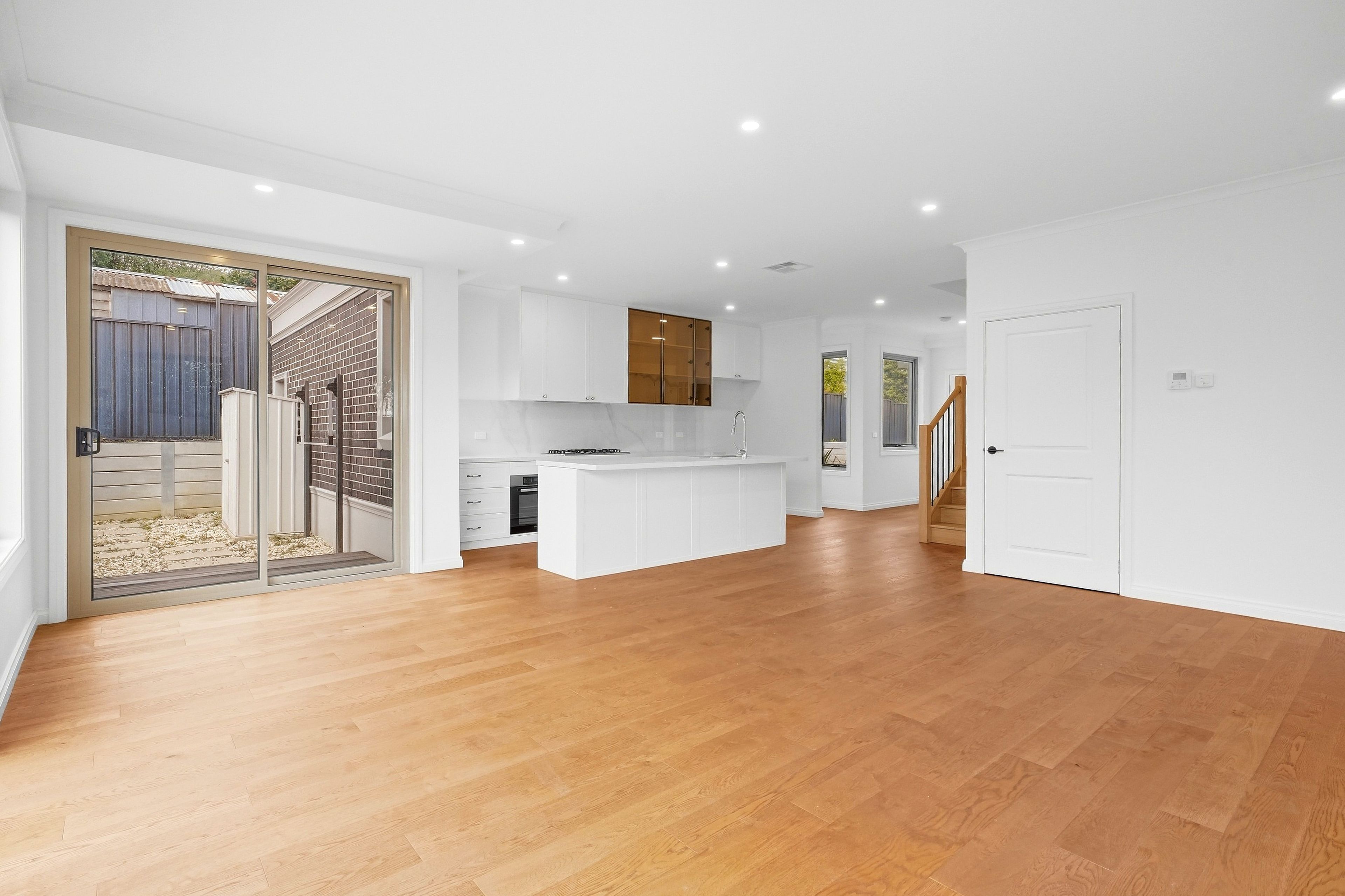 23 Boronia Grove — photo 3 of 10