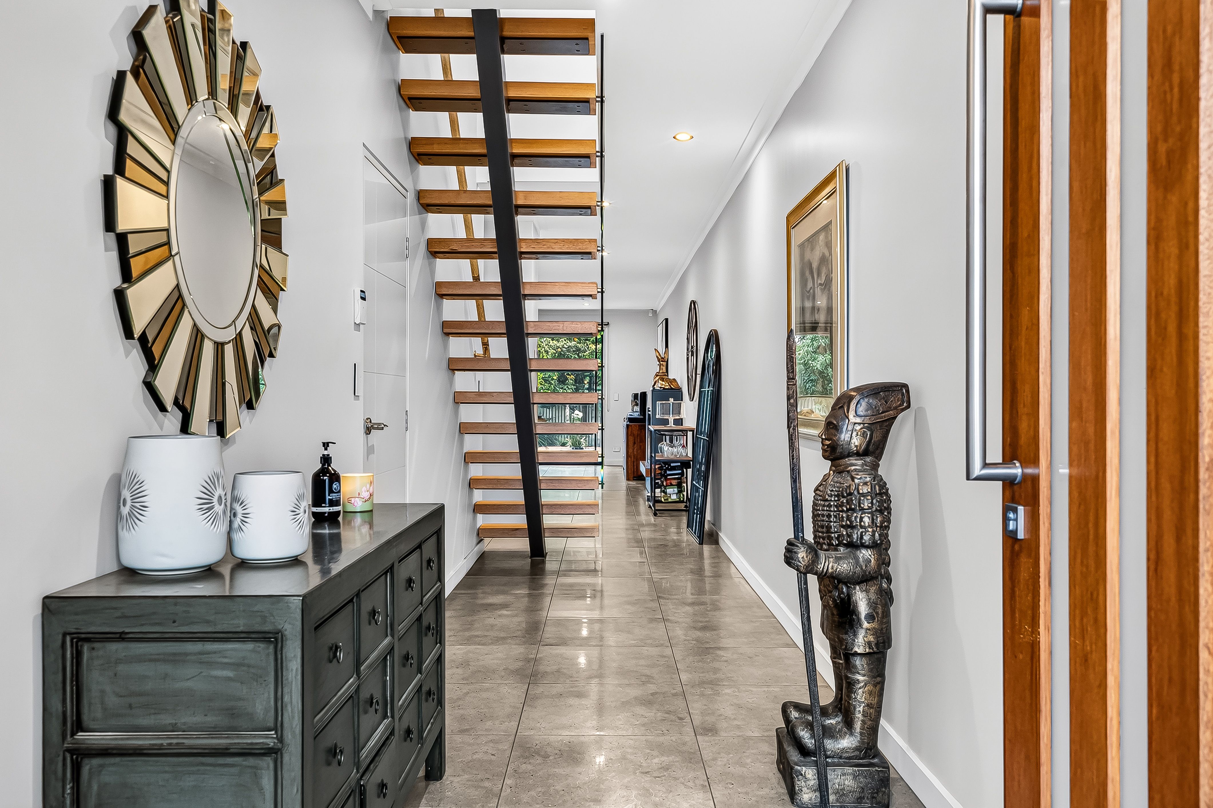 109 Crown Terrace — photo 6 of 24