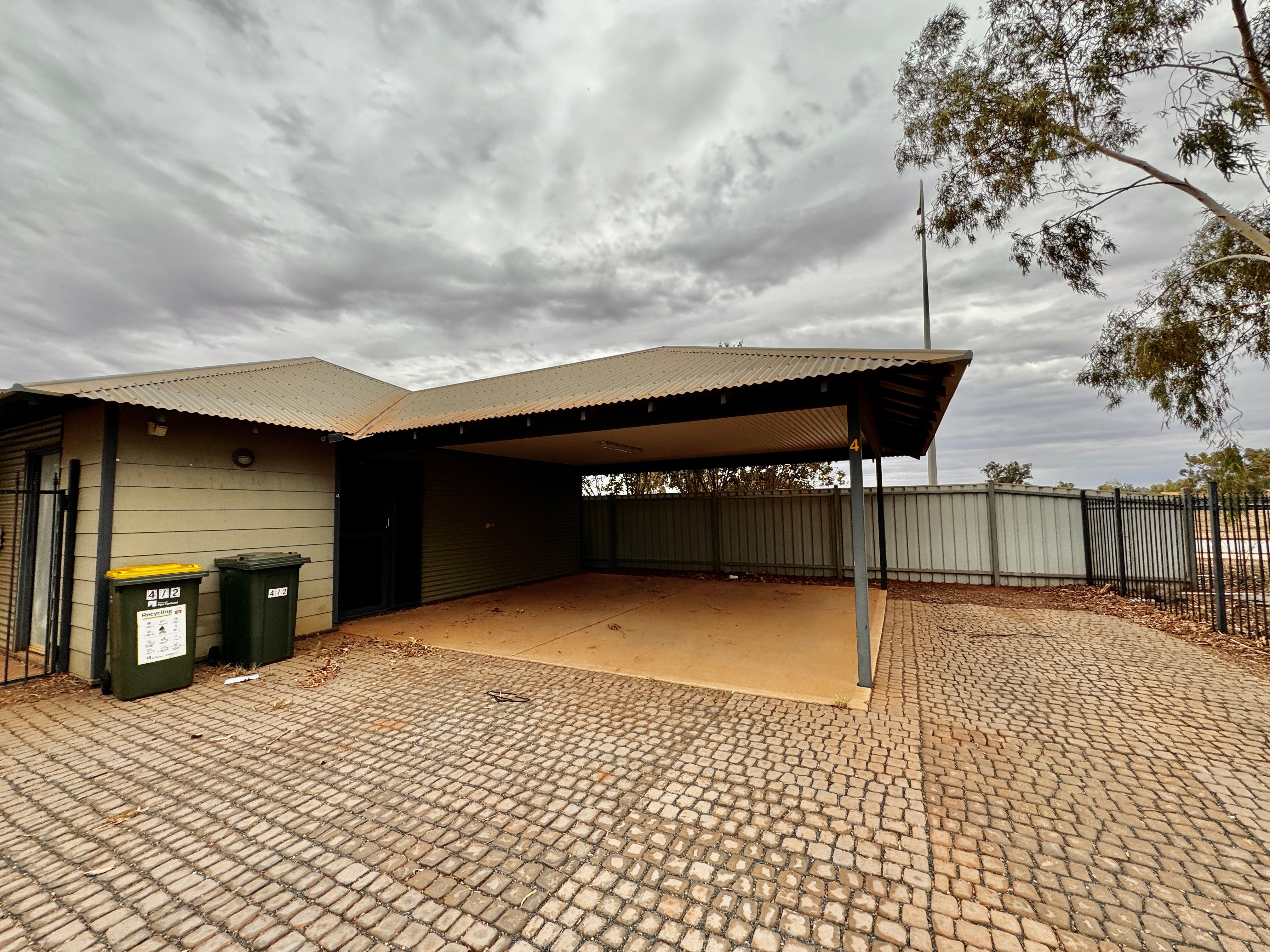 4/2 Phalarope, South Hedland, WA 6722 Leased House Port Hedland